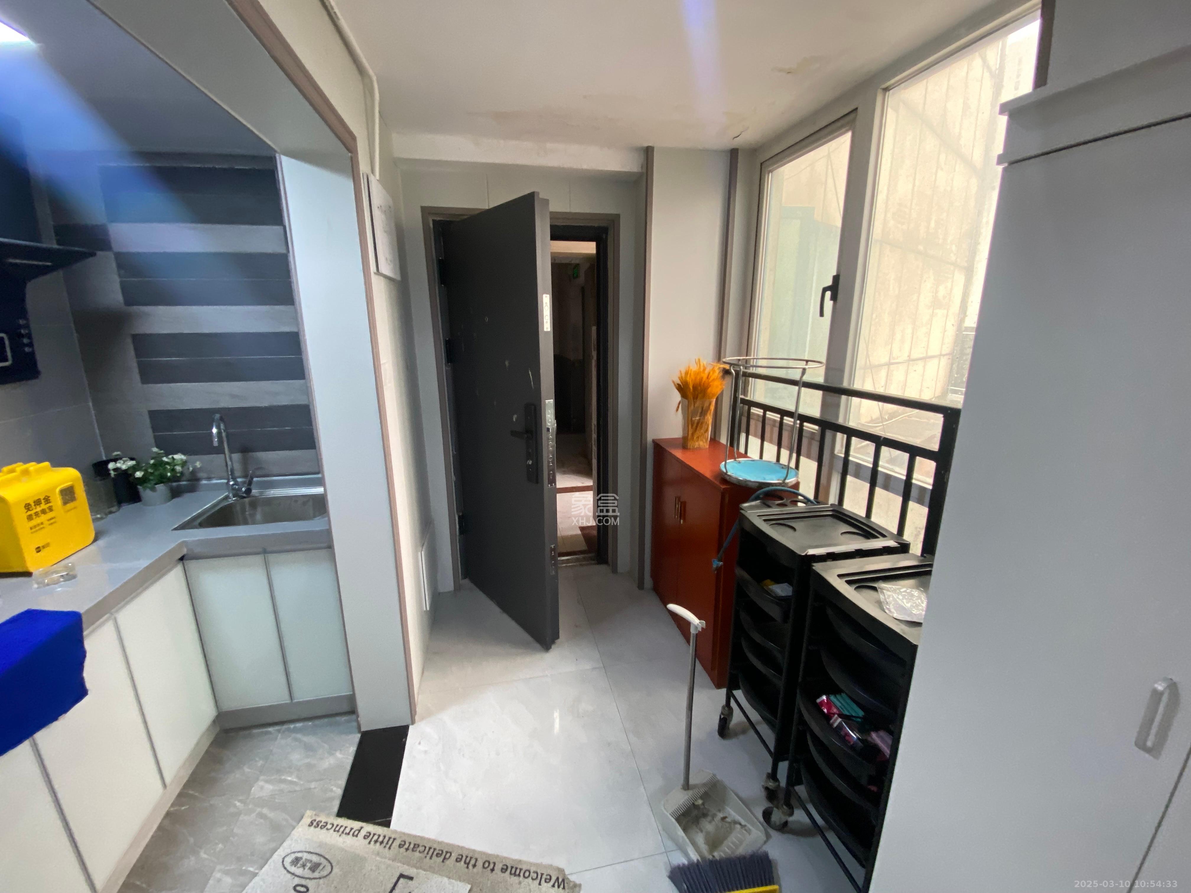 湘水和天下 1室1厅1卫 1000.0元/月 湘水和天下 1室1厅1卫 1000.0元/月室内图