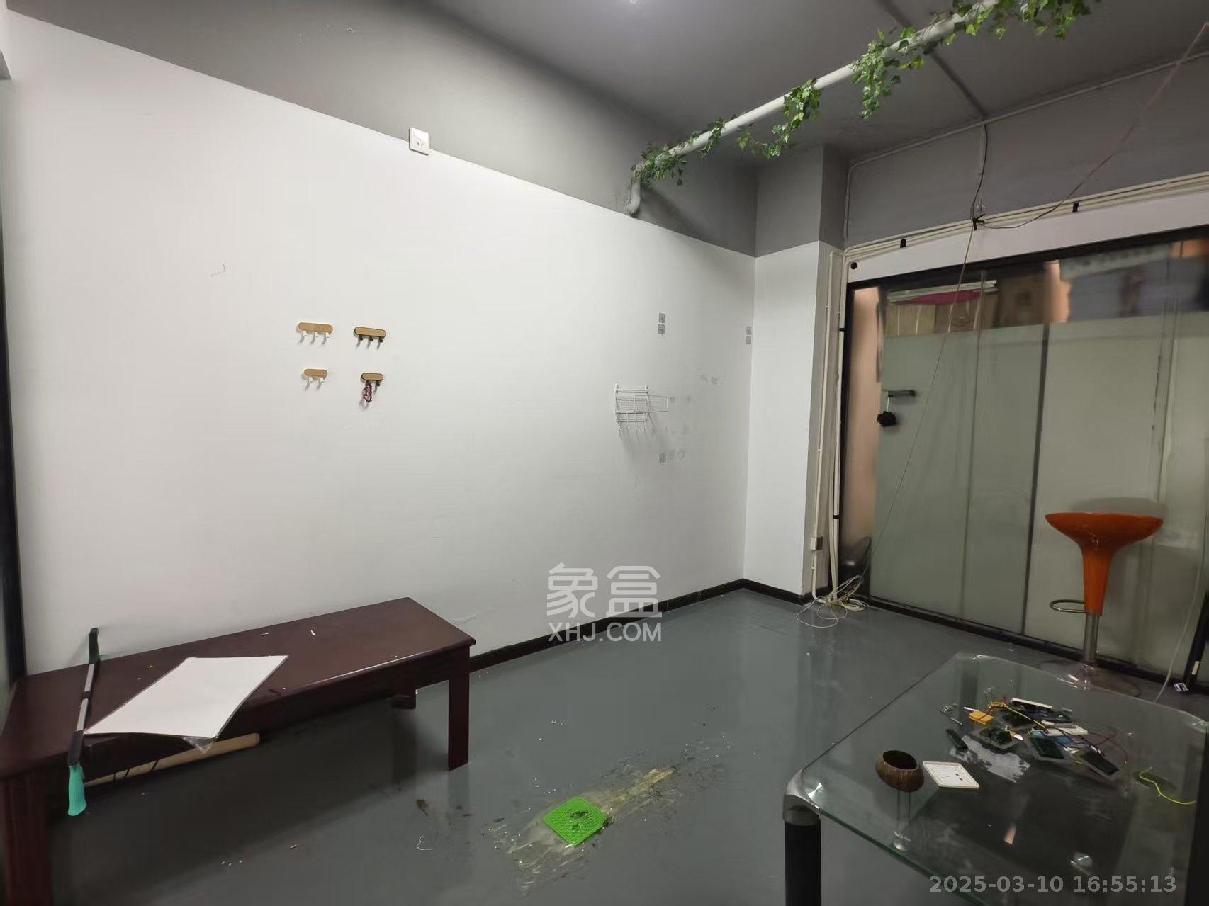 汇富中心   167.0㎡     5500.00元/月室内图