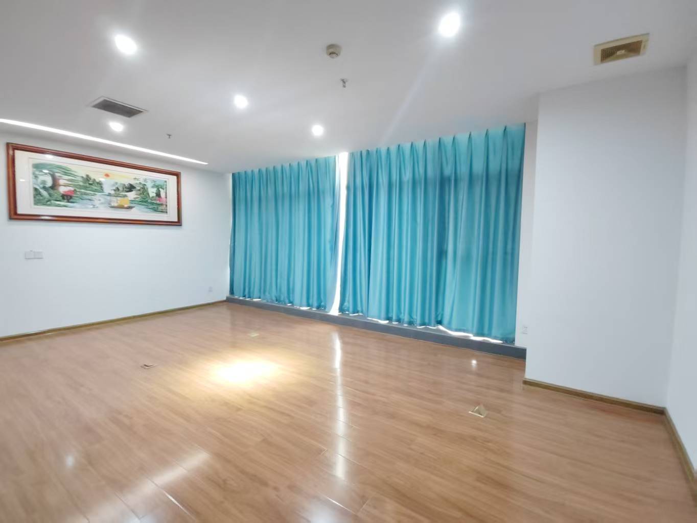 星月都会  1室0厅0卫   12000.00元/月室内图1
