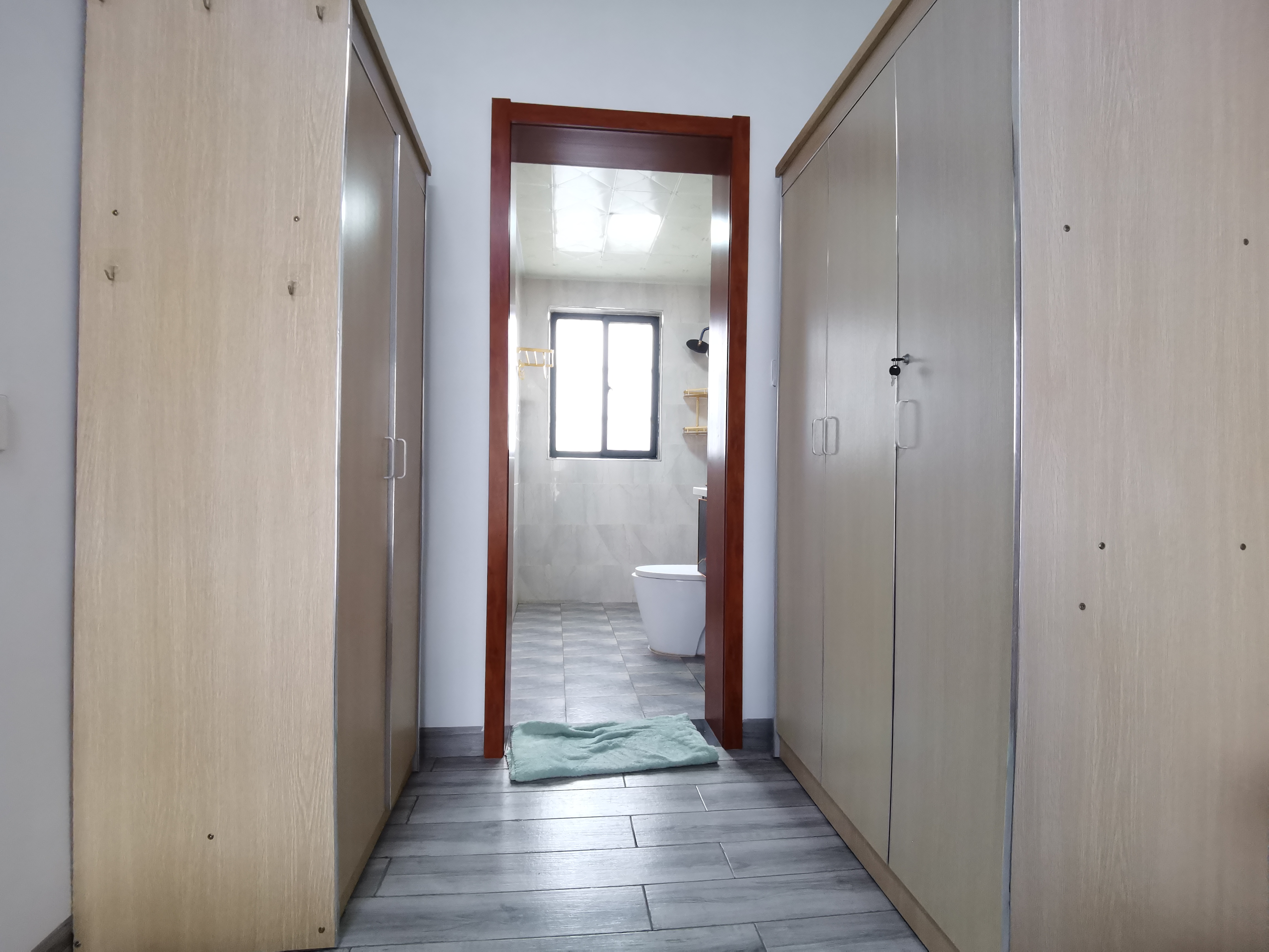 新城吾悦广场  3室2厅2卫   2800.00元/月室内图