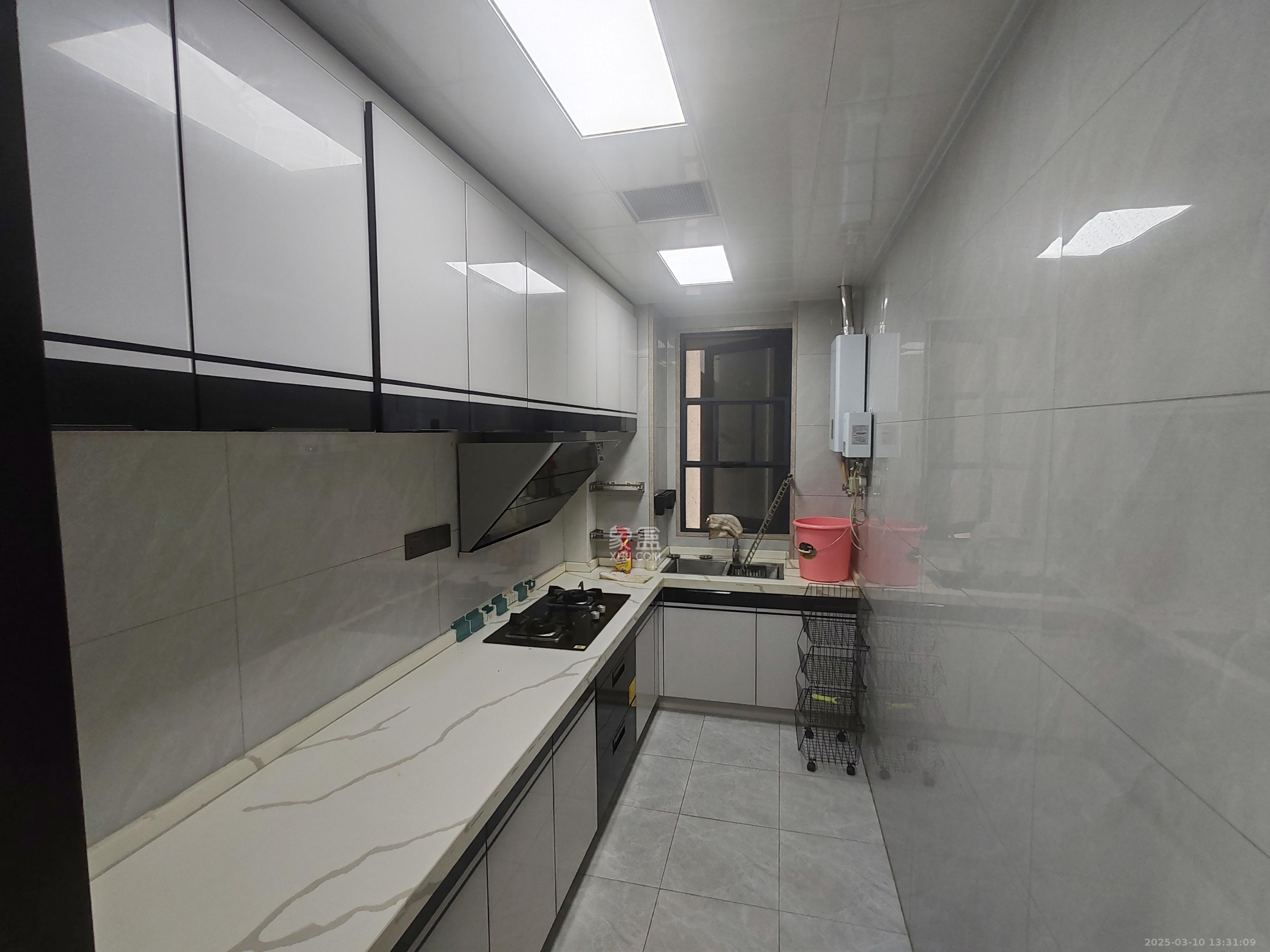 中建悦和城  3室2厅2卫   3500.00元/月室内图