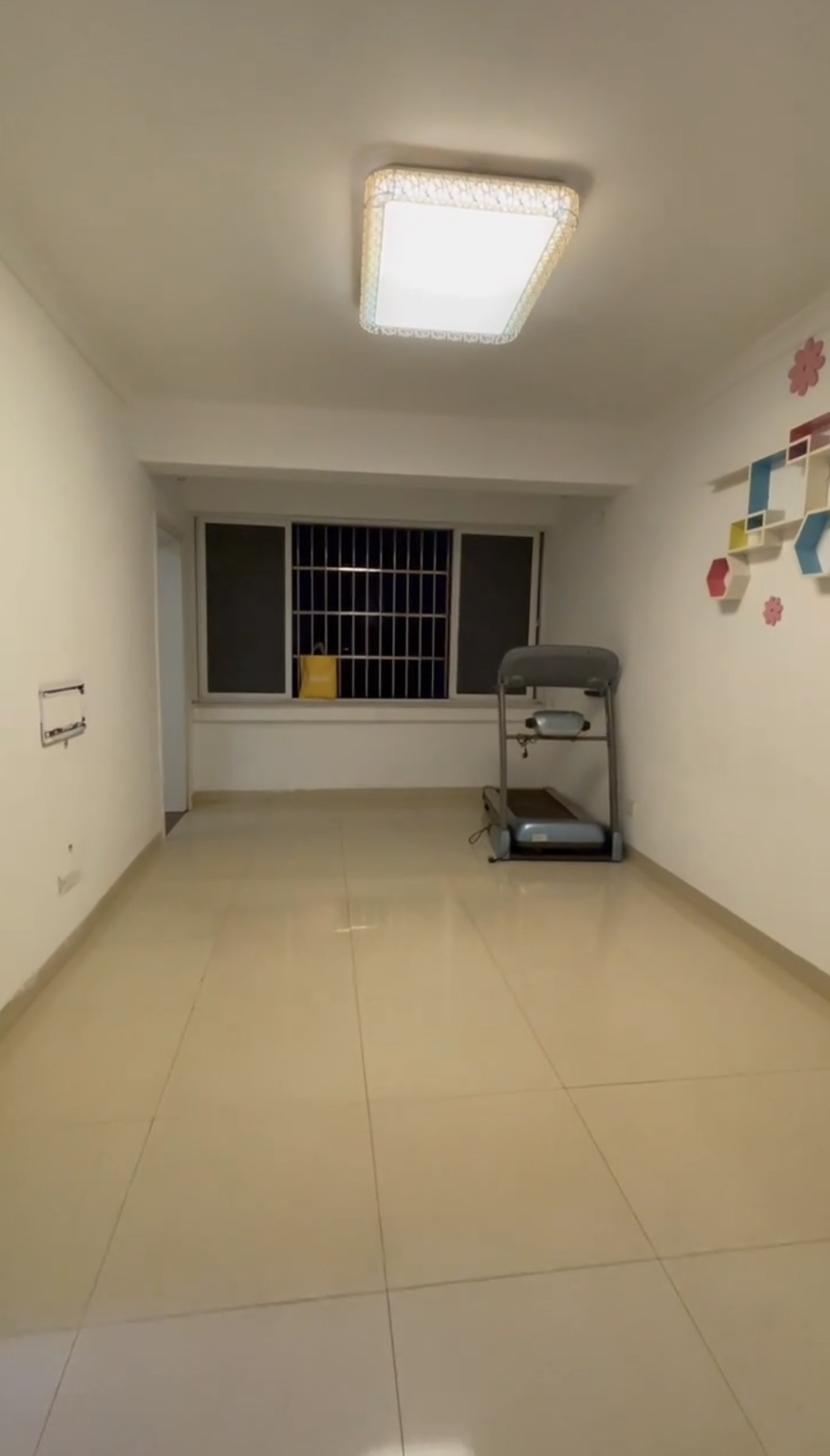 金美花园 2室1厅1卫 63.0万 金美花园 2室1厅1卫 63.0万客厅