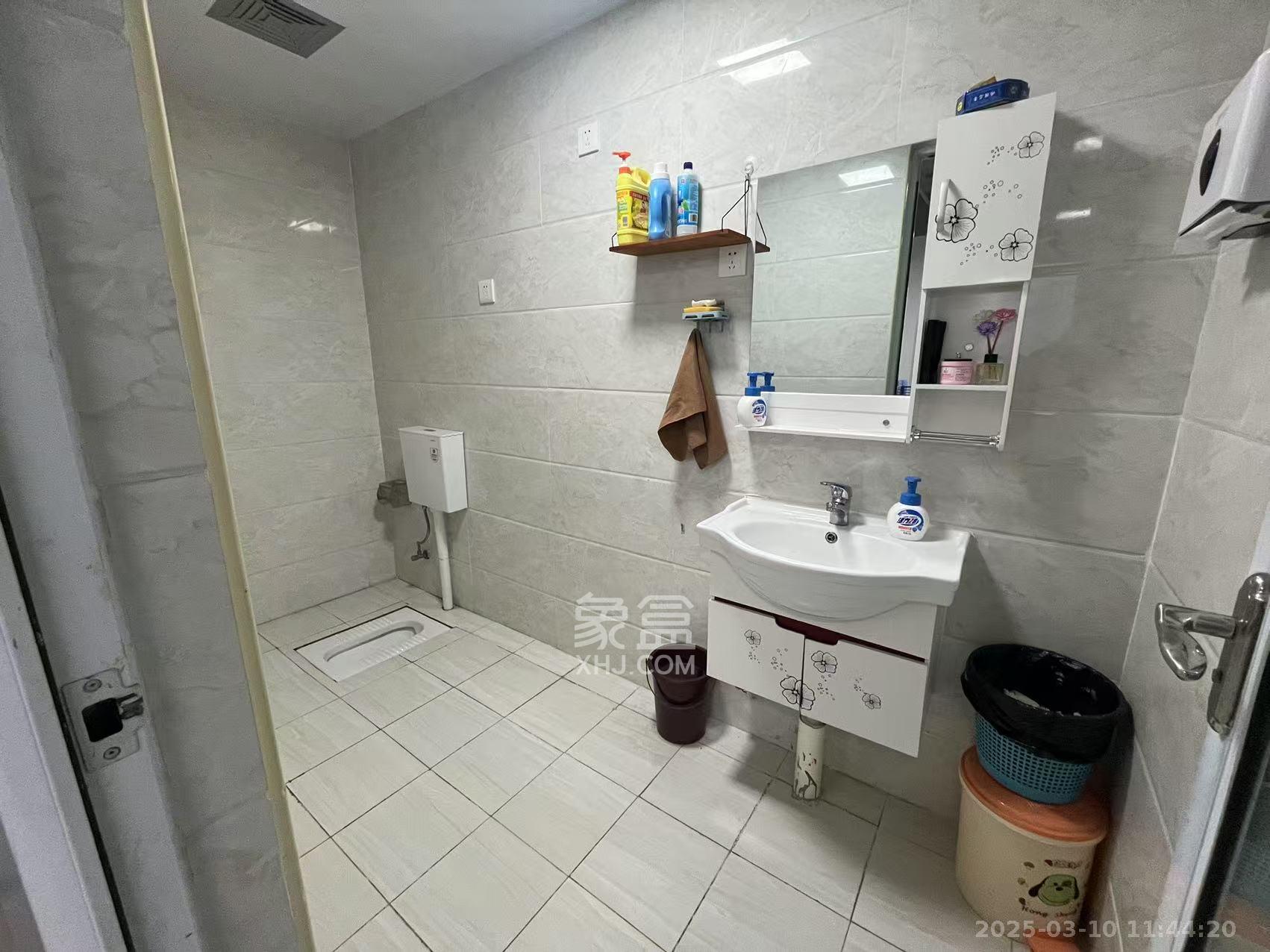 北辰三角洲B1E1区  1室1厅1卫   5500.00元/月室内图