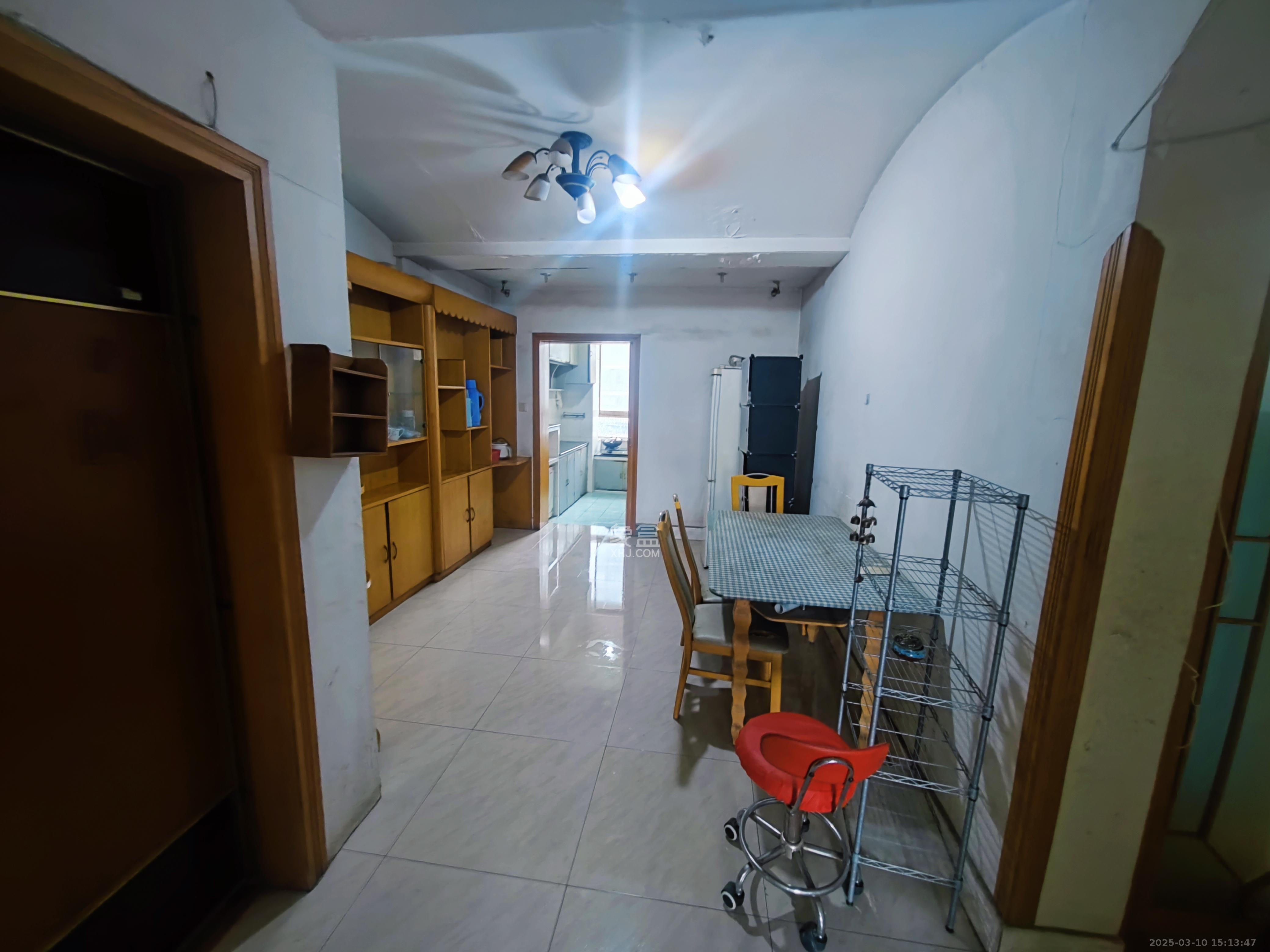 省卫生厅宿舍 3室2厅1卫 2000.0元/月 省卫生厅宿舍 3室2厅1卫 2000.0元/月室内图