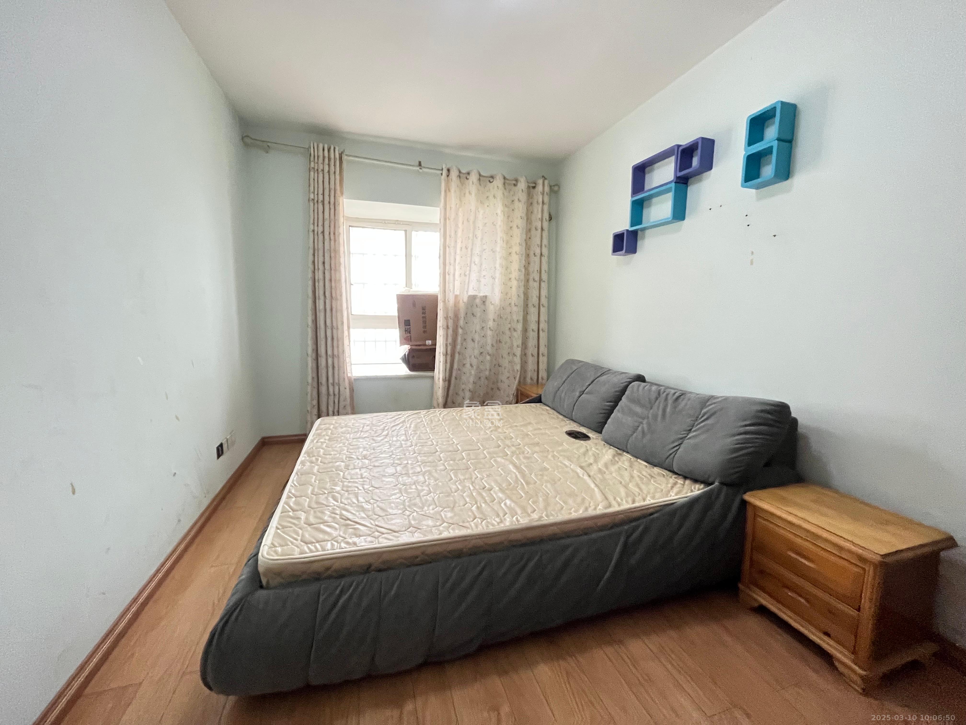 鑫天山城明珠 4室2厅2卫 1700.0元/月 鑫天山城明珠 4室2厅2卫 1700.0元/月室内图