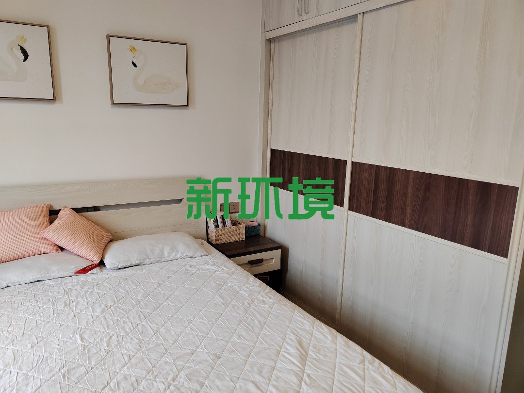 玉恒龙岸小区  3室2厅2卫   86.80万客厅