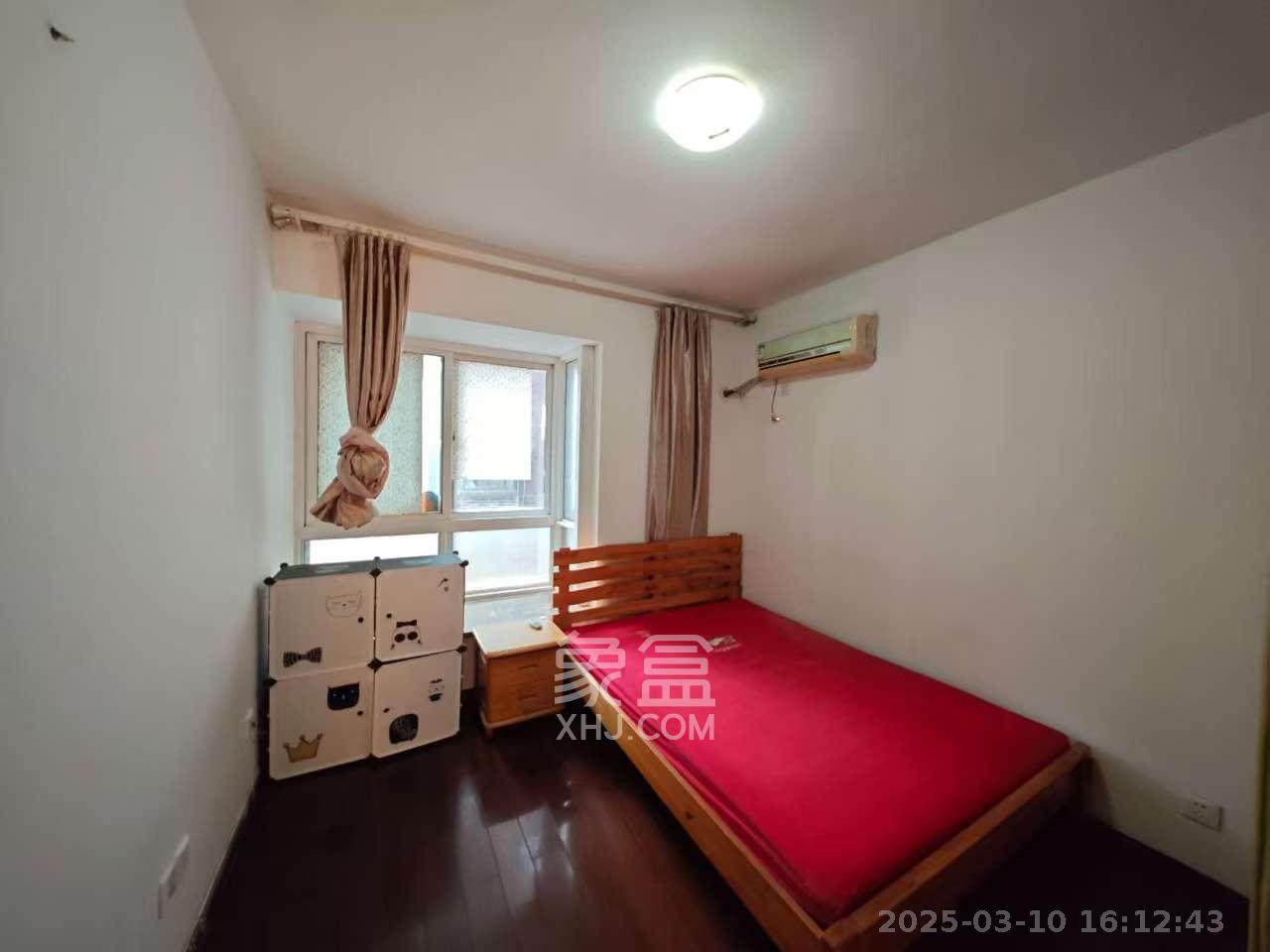 天城泰祥苑 3室2厅2卫 2500.0元/月 天城泰祥苑 3室2厅2卫 2500.0元/月室内图