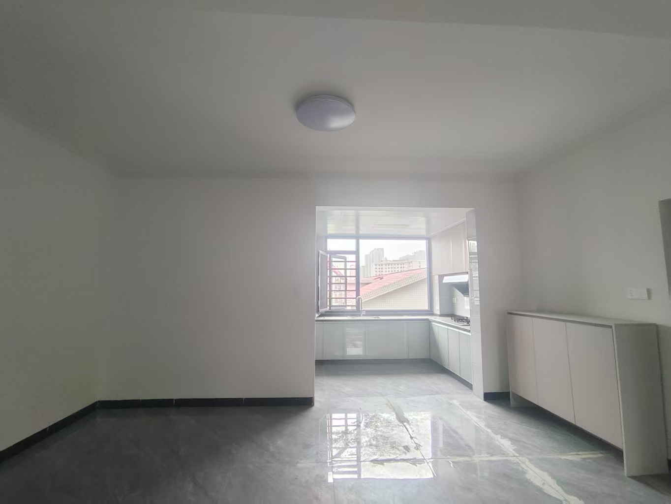 罗家小区西区 3室2厅2卫 1600.0元/月 罗家小区西区 3室2厅2卫 1600.0元/月室内图