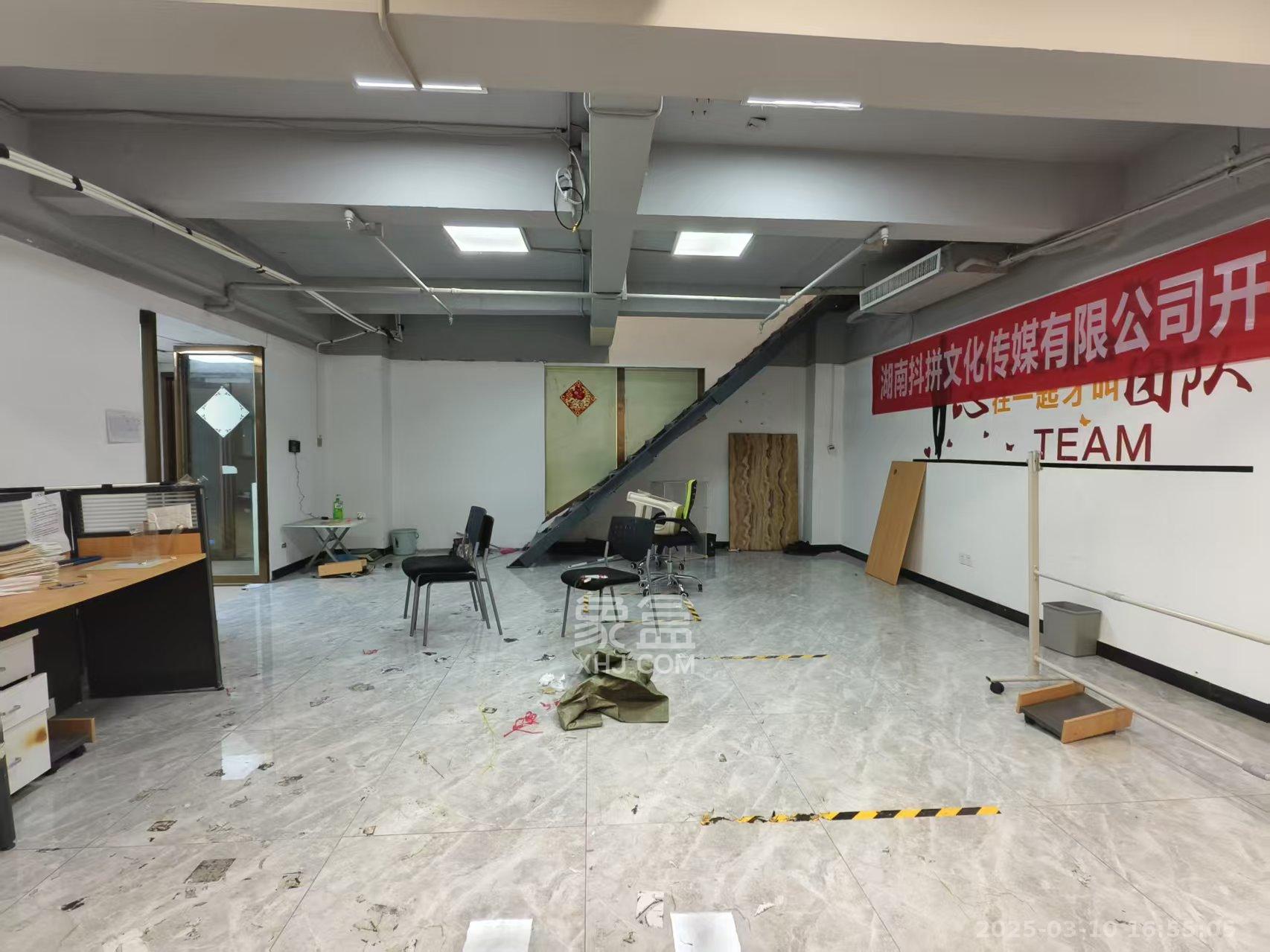 汇富中心   167.0㎡     5500.00元/月室内图