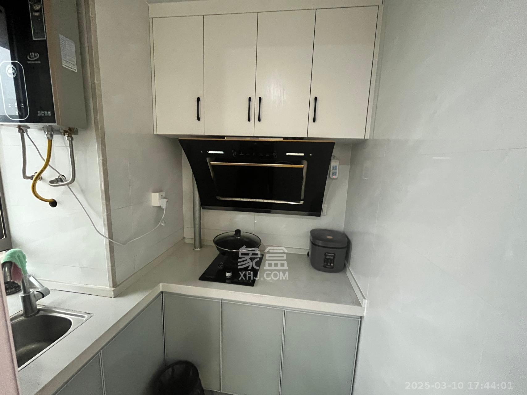 新天地步步高 1室1厅1卫 1100.0元/月 新天地步步高 1室1厅1卫 1100.0元/月室内图