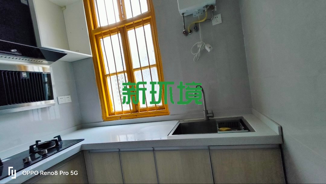 市委一号院 3室2厅1卫 30.0万 市委一号院 3室2厅1卫 30.0万客厅