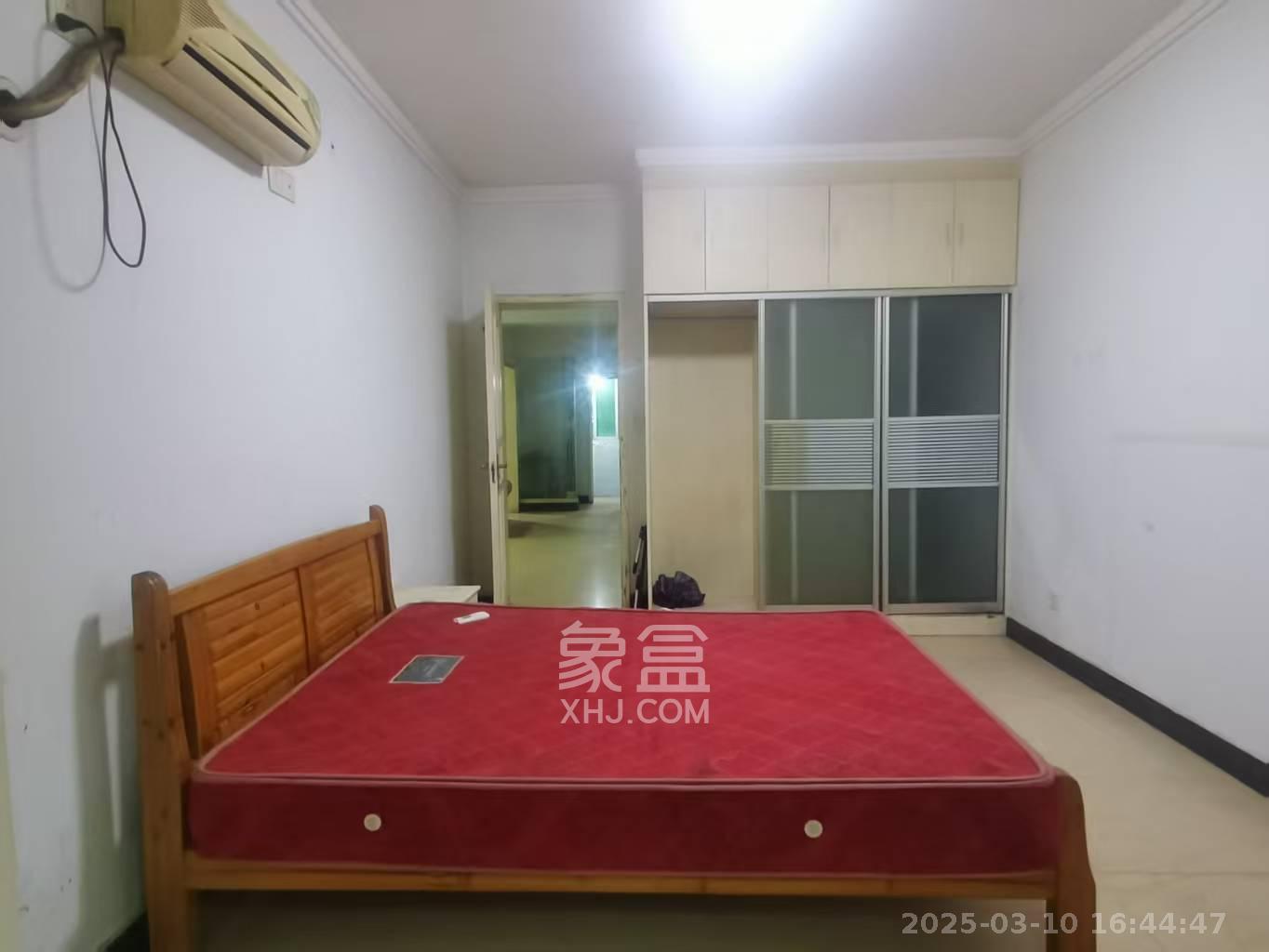 中南汽车世界 3室2厅2卫 1200.0元/月 中南汽车世界 3室2厅2卫 1200.0元/月室内图