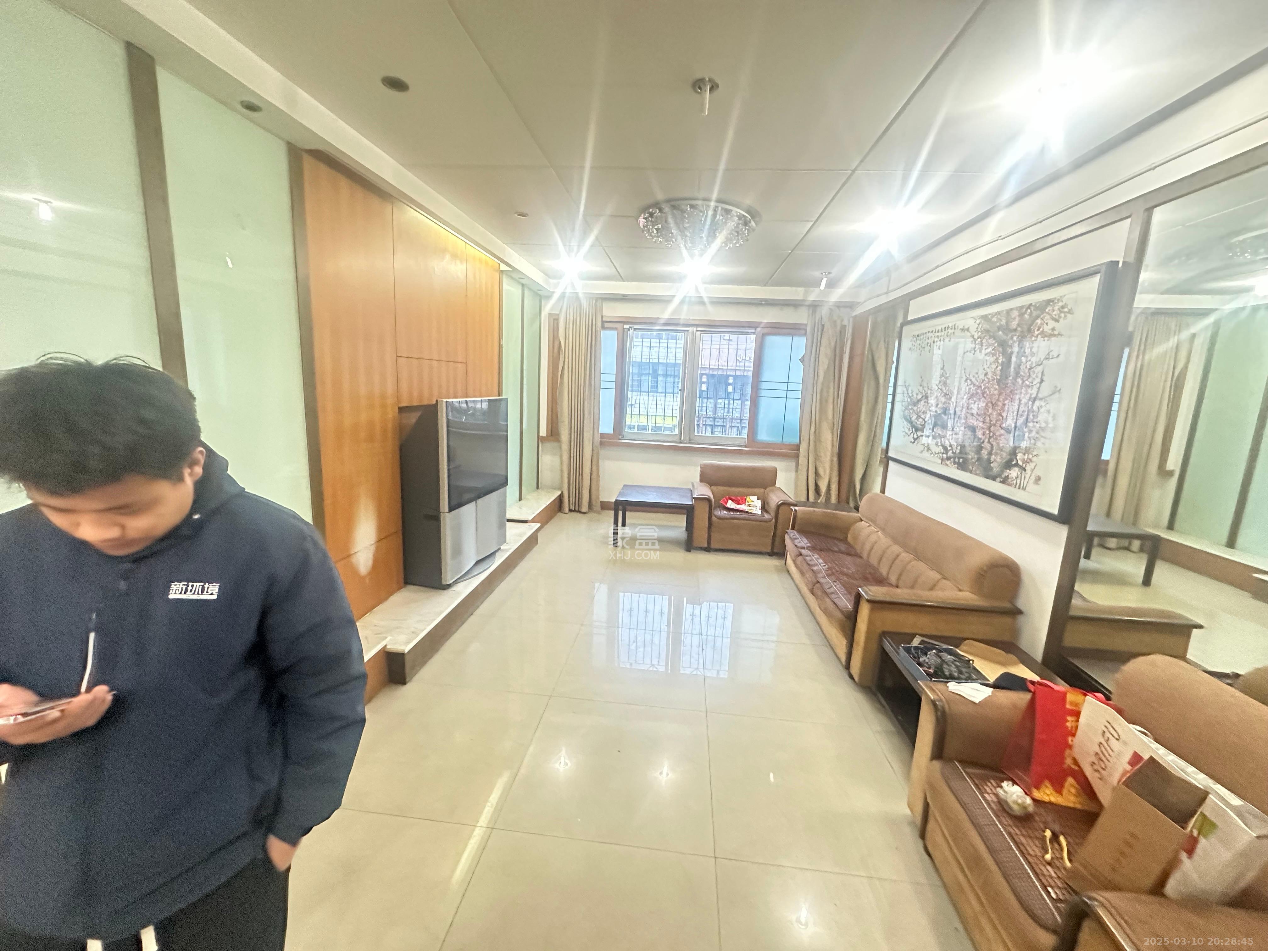 窑塘新村 1室0厅0卫 2000.0元/月 窑塘新村 1室0厅0卫 2000.0元/月室内图