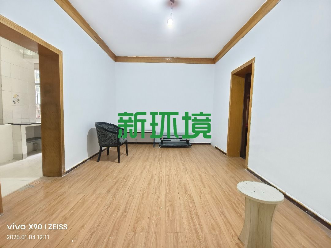 十字街工商银行宿舍  5室2厅2卫    1450.0元/月 十字街工商银行宿舍  5室2厅2卫    1450.0元/月室内图