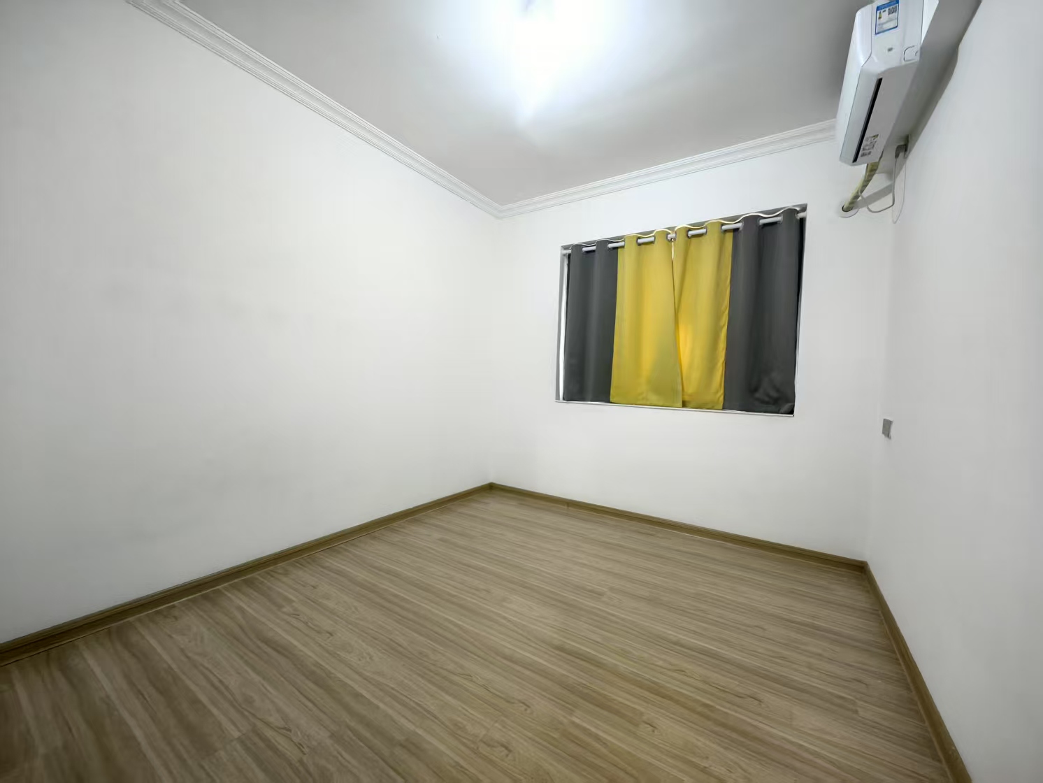 碧桂园梓山府 3室2厅2卫 1800.0元/月 碧桂园梓山府 3室2厅2卫 1800.0元/月室内图