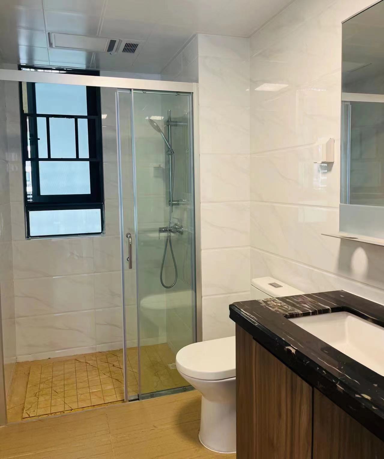 碧桂园梓山府 3室2厅2卫 2000.0元/月 碧桂园梓山府 3室2厅2卫 2000.0元/月室内图