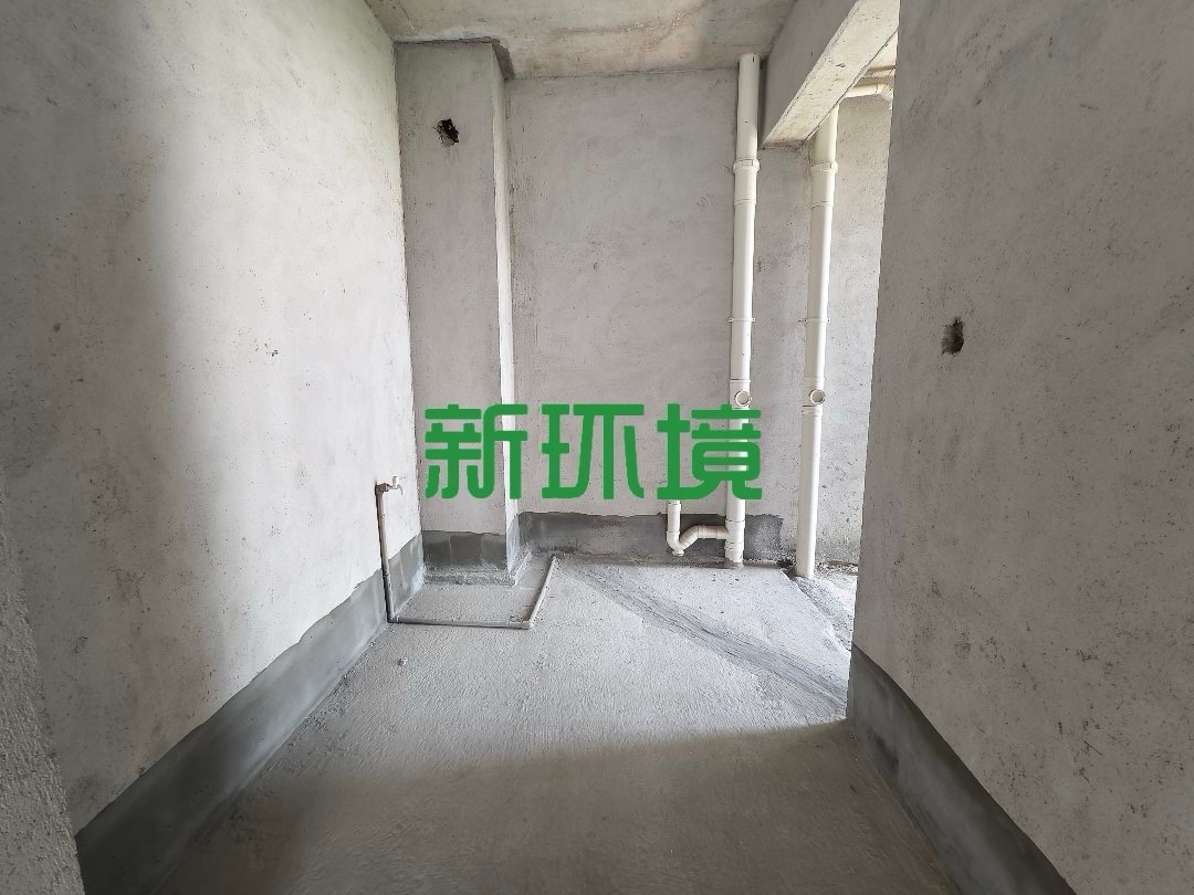 靛达广场  3室2厅2卫   69.80万客厅
