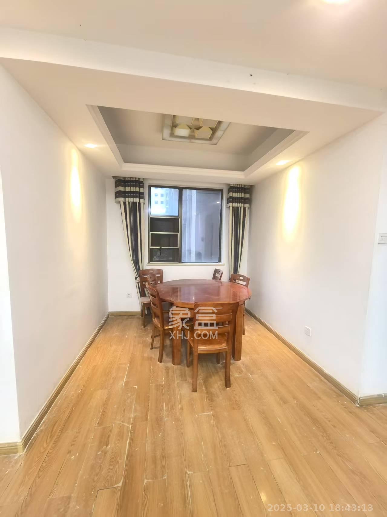 江山帝景哈佛  3室2厅2卫    2300.0元/月 江山帝景哈佛  3室2厅2卫    2300.0元/月室内图