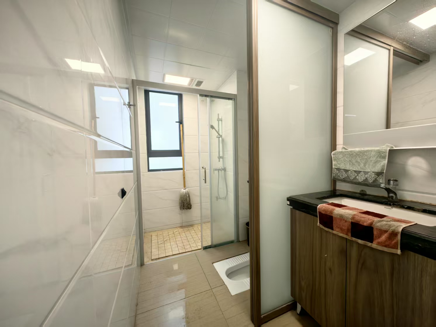 碧桂园梓山府 3室2厅2卫 1800.0元/月 碧桂园梓山府 3室2厅2卫 1800.0元/月室内图