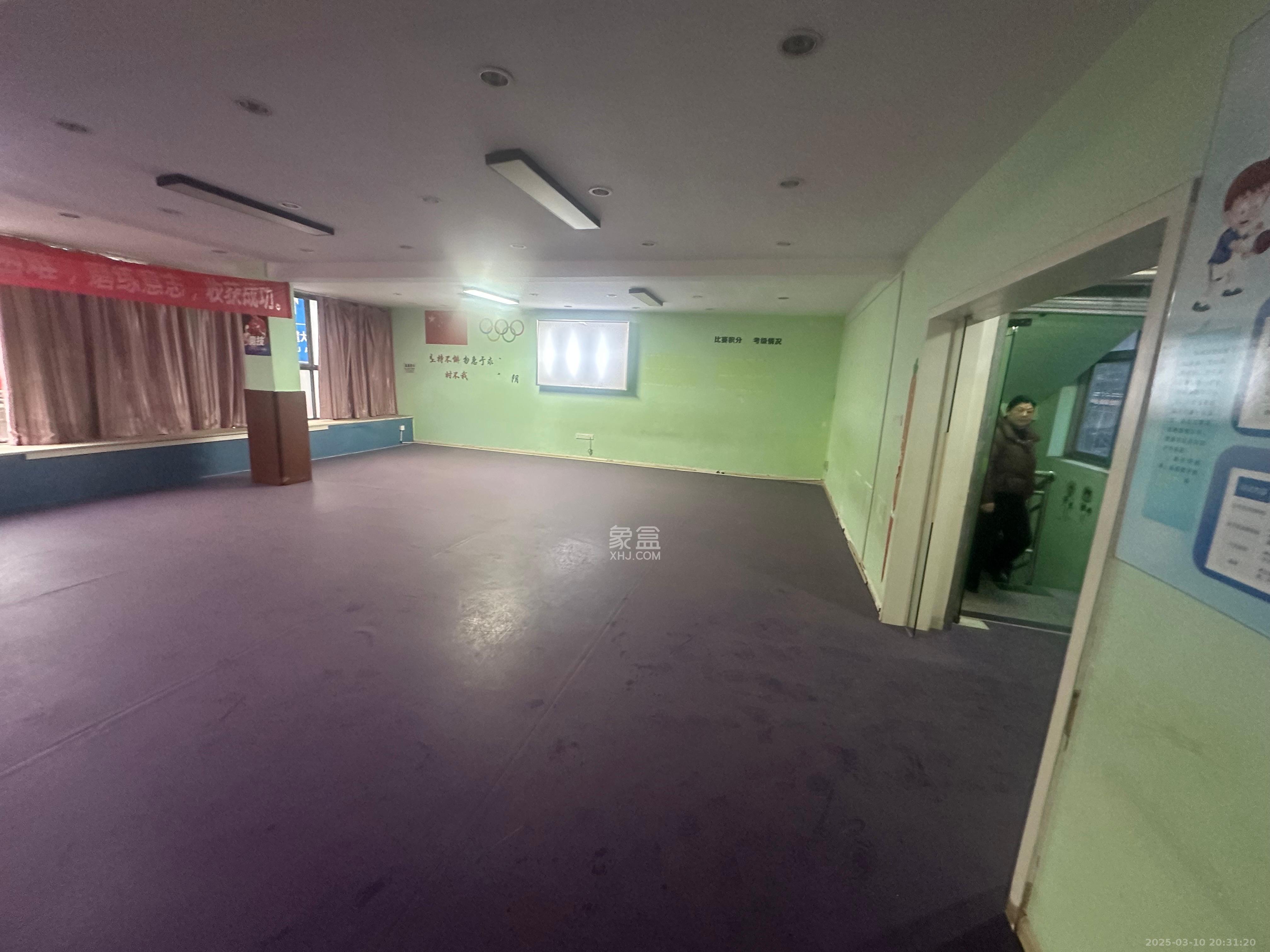 窑塘新村 1室0厅0卫 3500.0元/月 窑塘新村 1室0厅0卫 3500.0元/月室内图