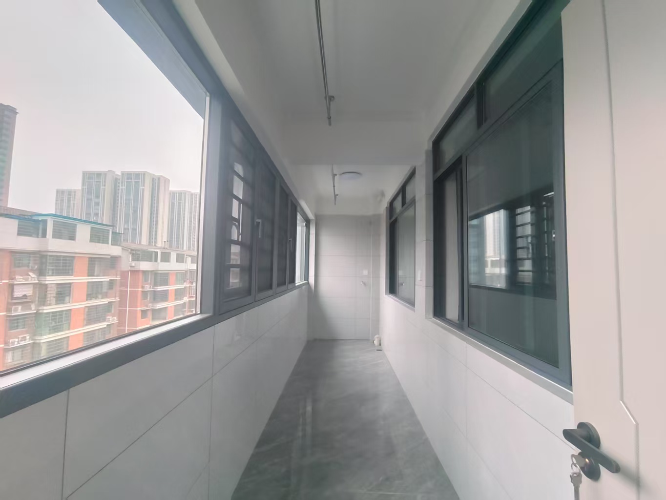 罗家小区西区 3室2厅2卫 1600.0元/月 罗家小区西区 3室2厅2卫 1600.0元/月室内图