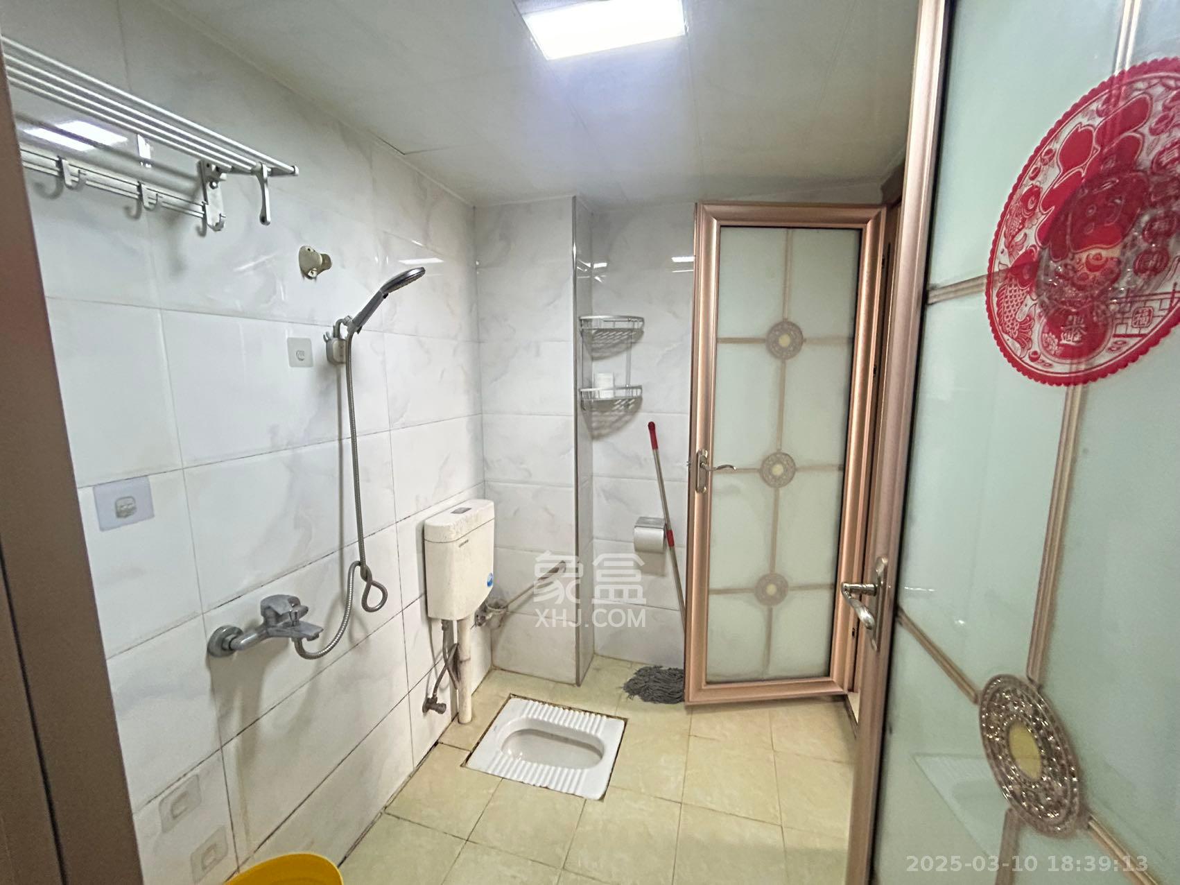 气象佳园  2室2厅1卫    1500.0元/月 气象佳园  2室2厅1卫    1500.0元/月室内图