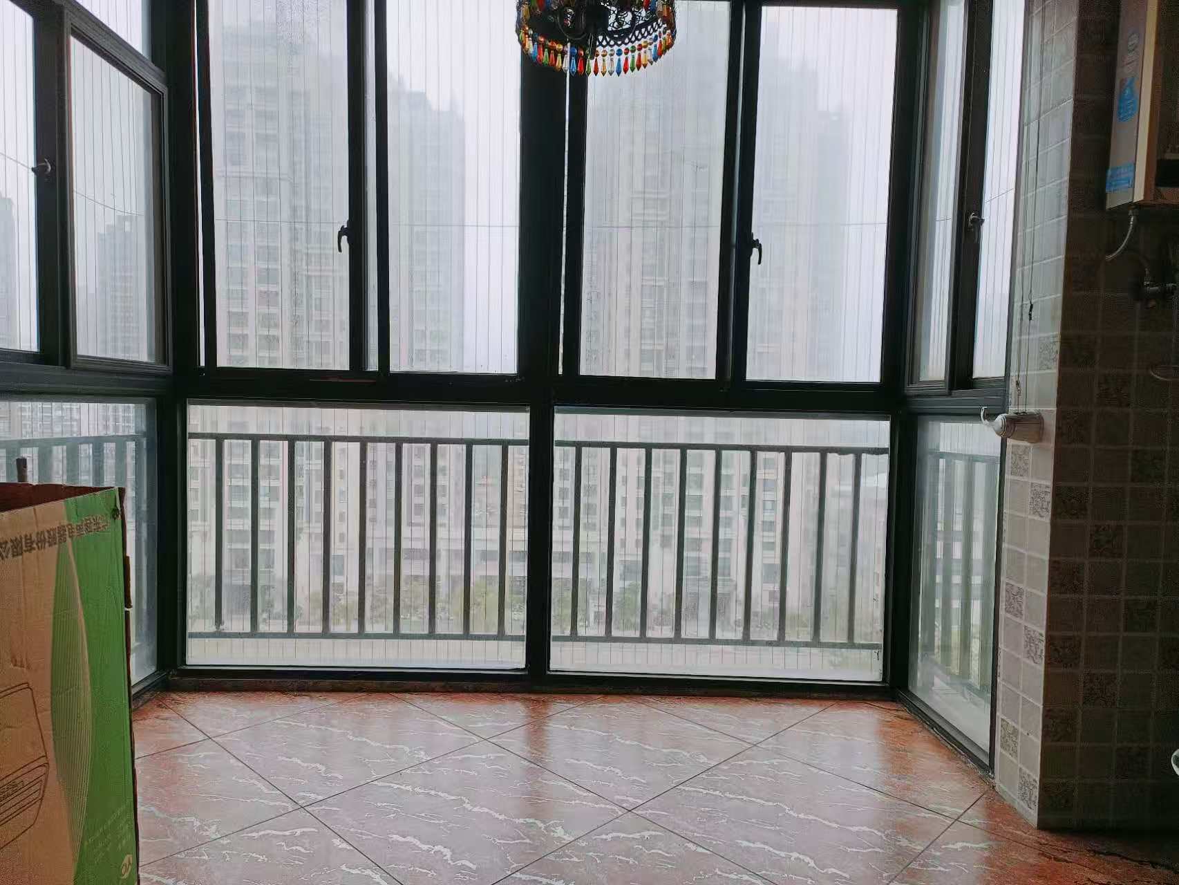 紫泉花坊  2室2厅1卫    122.0万 紫泉花坊  2室2厅1卫    122.0万室内图