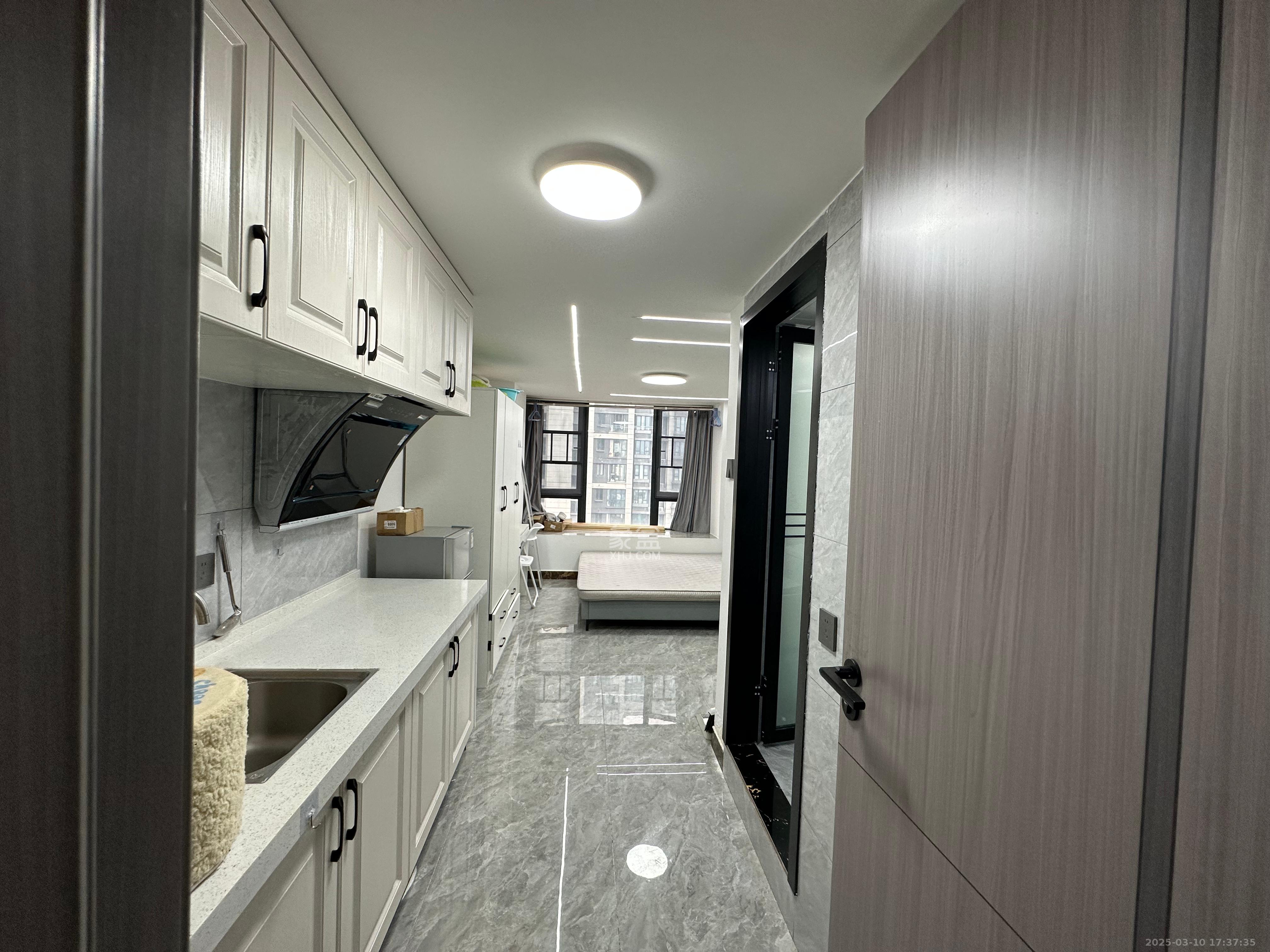 映客龙湖璟翠公馆（映客龙湖璟翠中心）   41.0㎡      1350.0元/月室内图