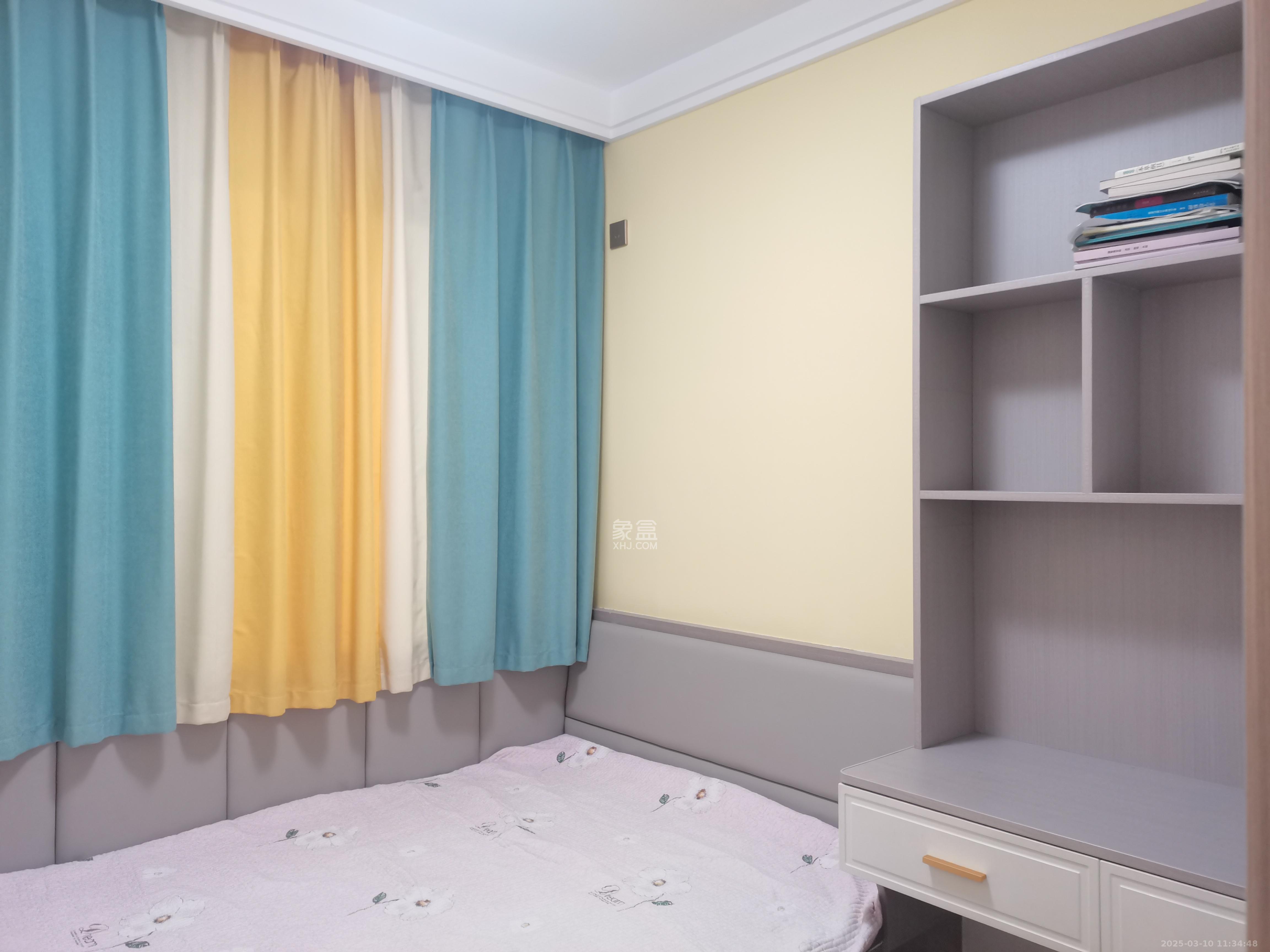 华润置地广场二期  3室2厅2卫    2400.0元/月室内图