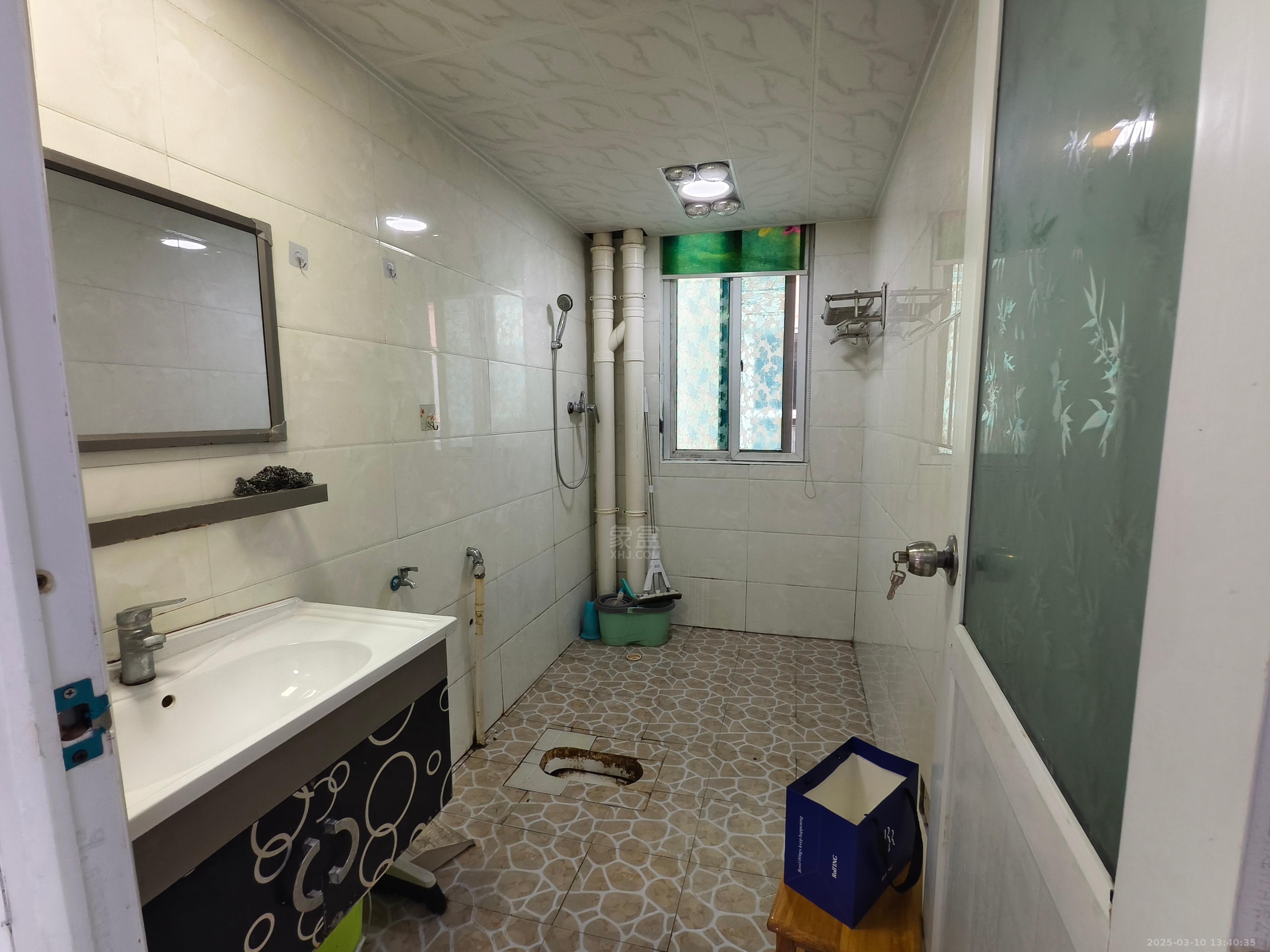 康馨佳园 3室2厅1卫 1600.0元/月 康馨佳园 3室2厅1卫 1600.0元/月室内图