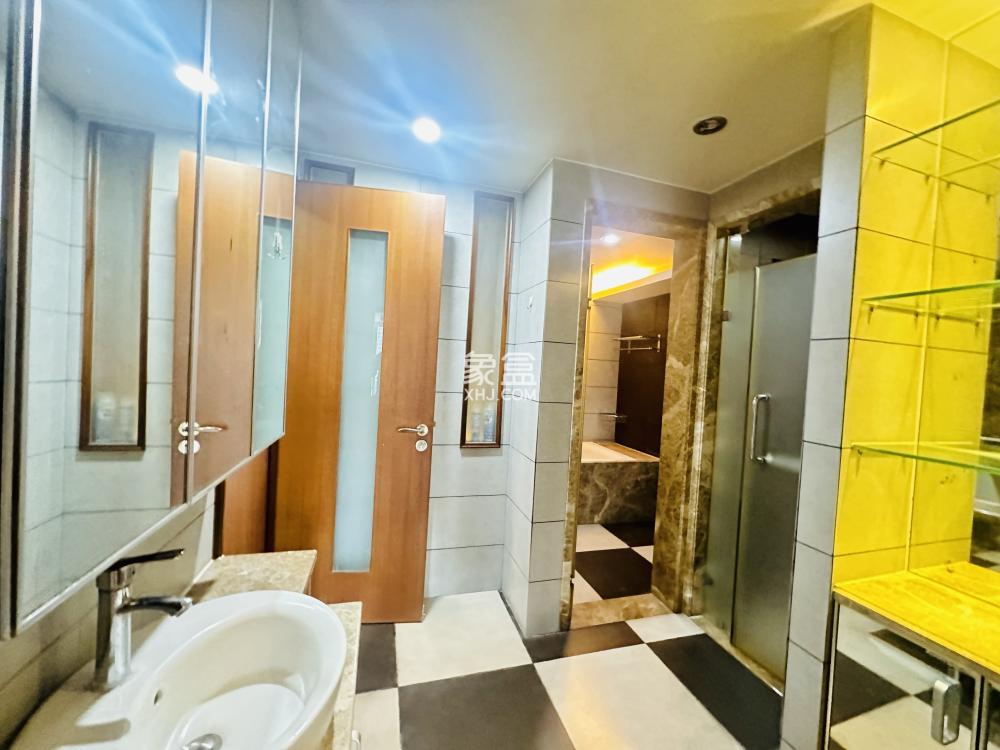 海岸壹号 2室2厅1卫 146.0万 海岸壹号 2室2厅1卫 146.0万室内图