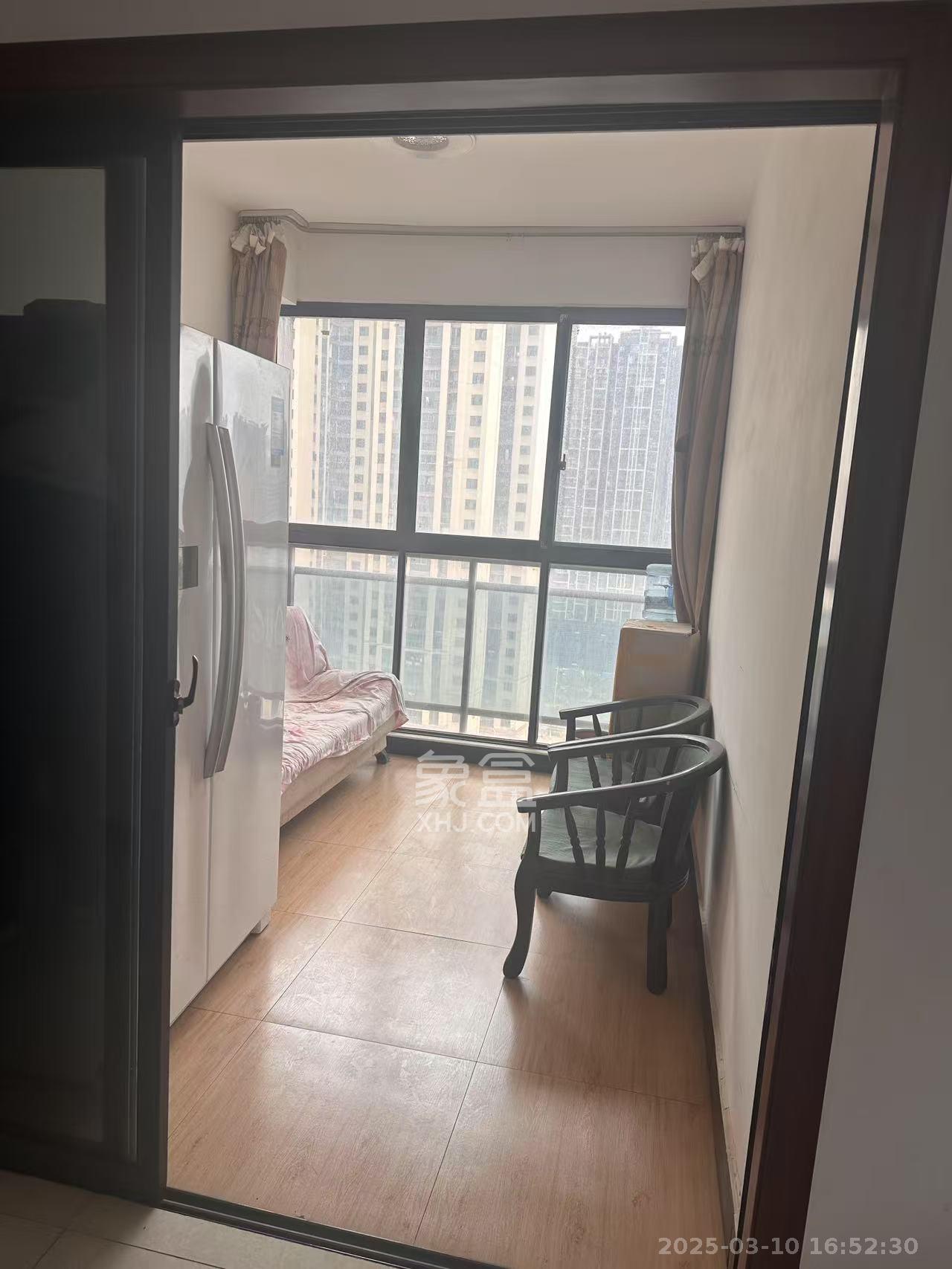 珠江东方明珠(新地东方明珠)三期  4室2厅2卫    2500.0元/月 珠江东方明珠(新地东方明珠)三期  4室2厅2卫    2500.0元/月室内图