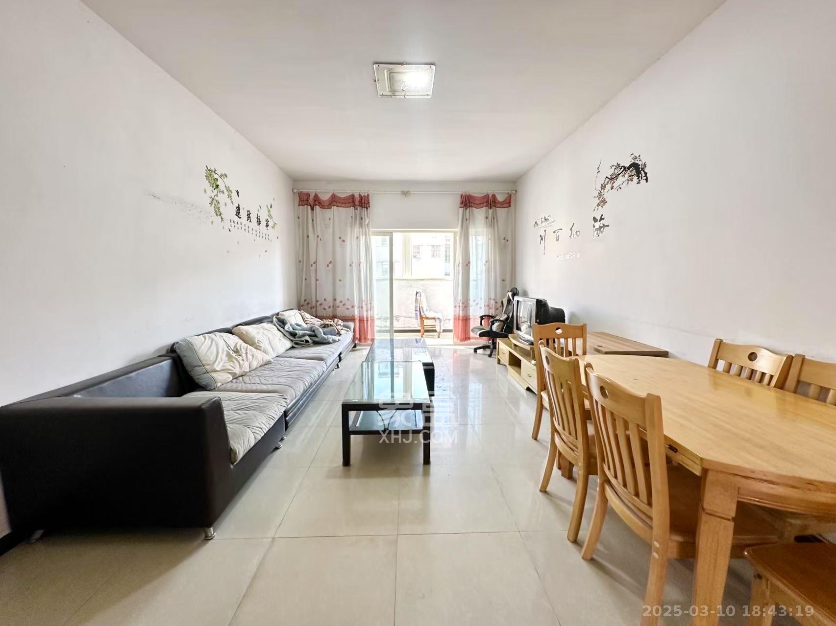 雅雀湖小区 4室2厅3卫 2000.0元/月 雅雀湖小区 4室2厅3卫 2000.0元/月室内图