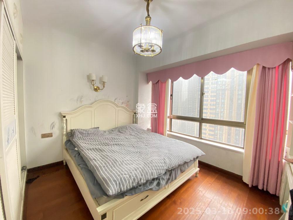 奥园养生城 3室1厅2卫 2200.0元/月 奥园养生城 3室1厅2卫 2200.0元/月室内图