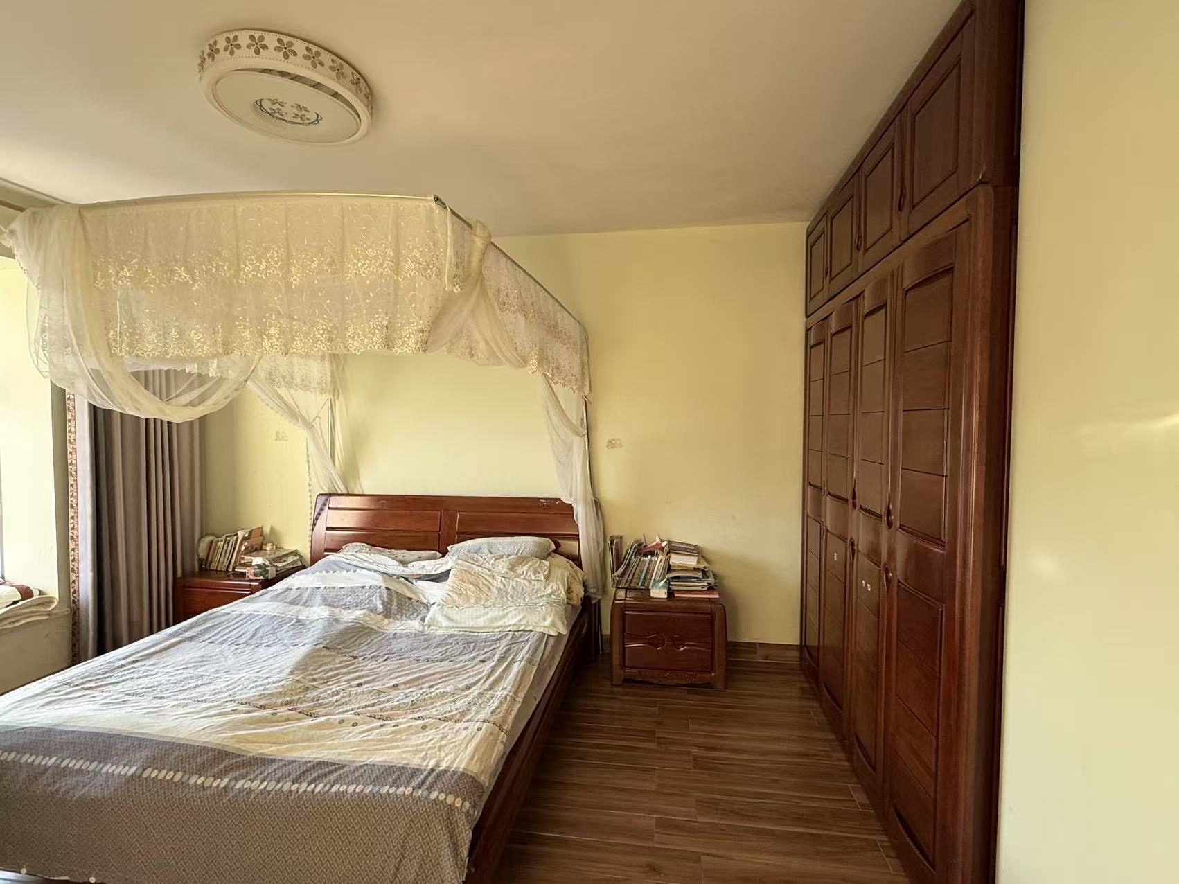 水岸长桥  3室2厅1卫    170.0万 水岸长桥  3室2厅1卫    170.0万客厅