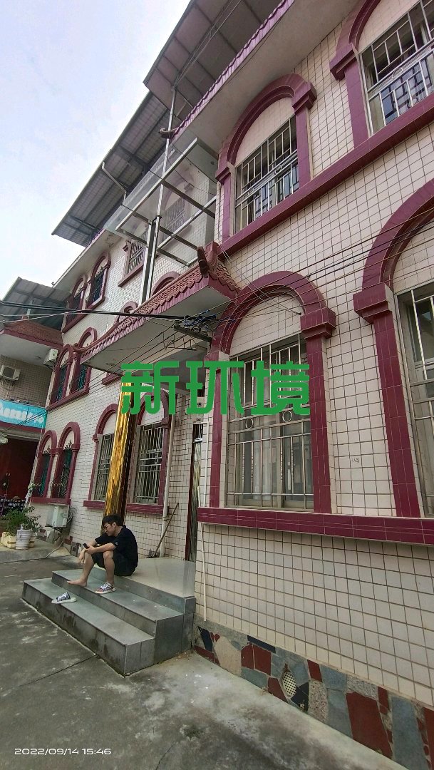 大庸桥散盘  7室3厅3卫    122.0万 大庸桥散盘  7室3厅3卫    122.0万客厅