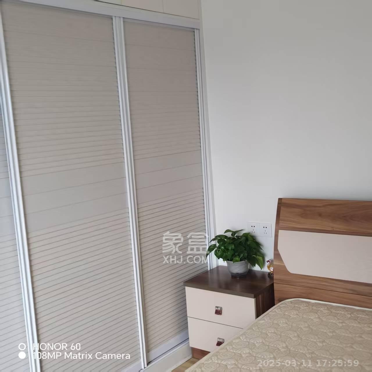 怡海星城 2室2厅1卫 1700.0元/月 怡海星城 2室2厅1卫 1700.0元/月室内图