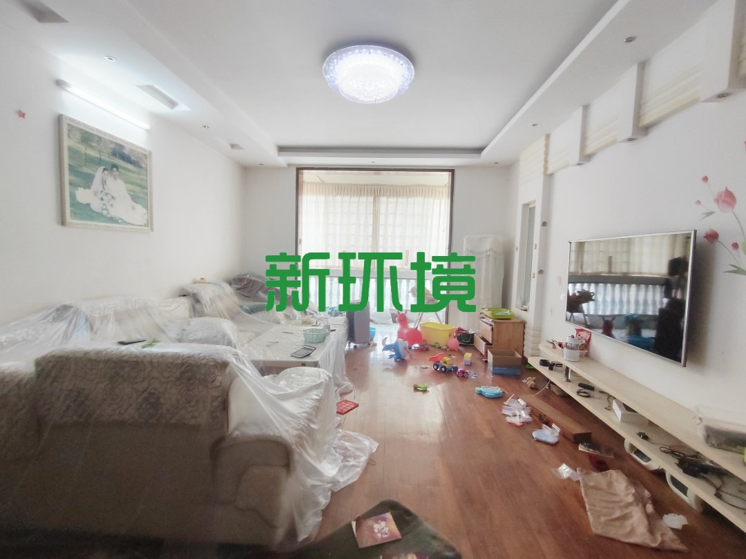 天门聚景苑  3室2厅2卫   50.00万客厅