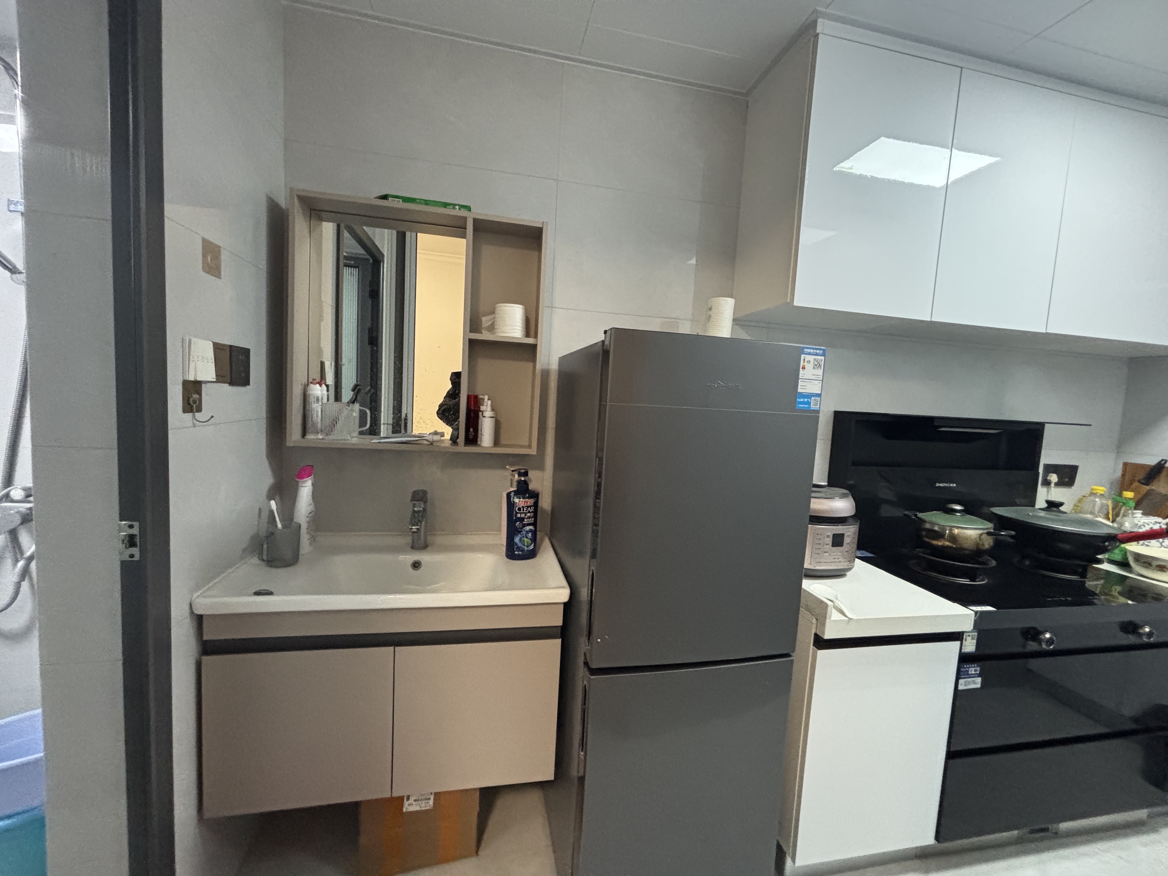 百弘学府城  1室0厅0卫    800.0元/月 百弘学府城  1室0厅0卫    800.0元/月室内图