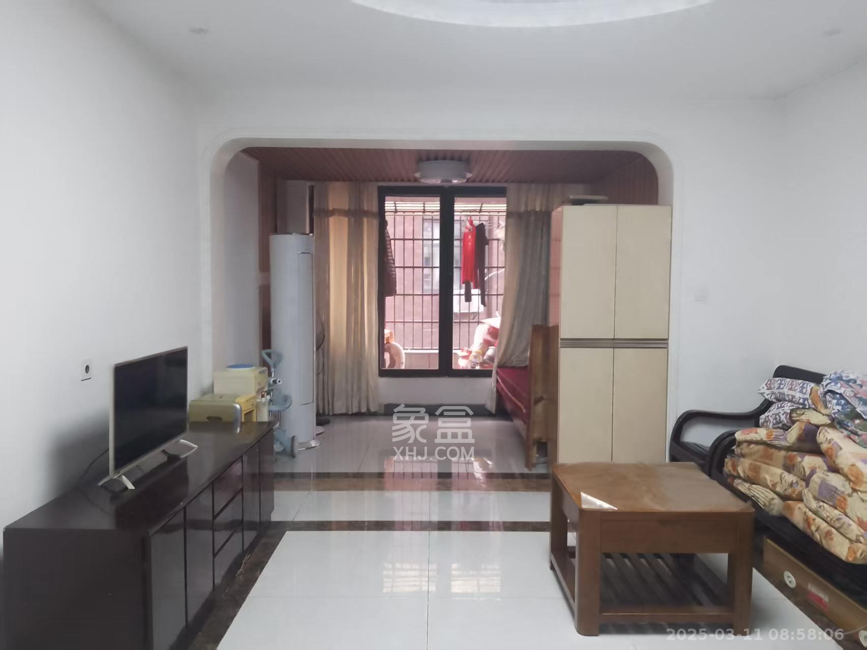 绿地公馆(绿地名邸) 3室2厅2卫 2500.0元/月 绿地公馆(绿地名邸) 3室2厅2卫 2500.0元/月室内图