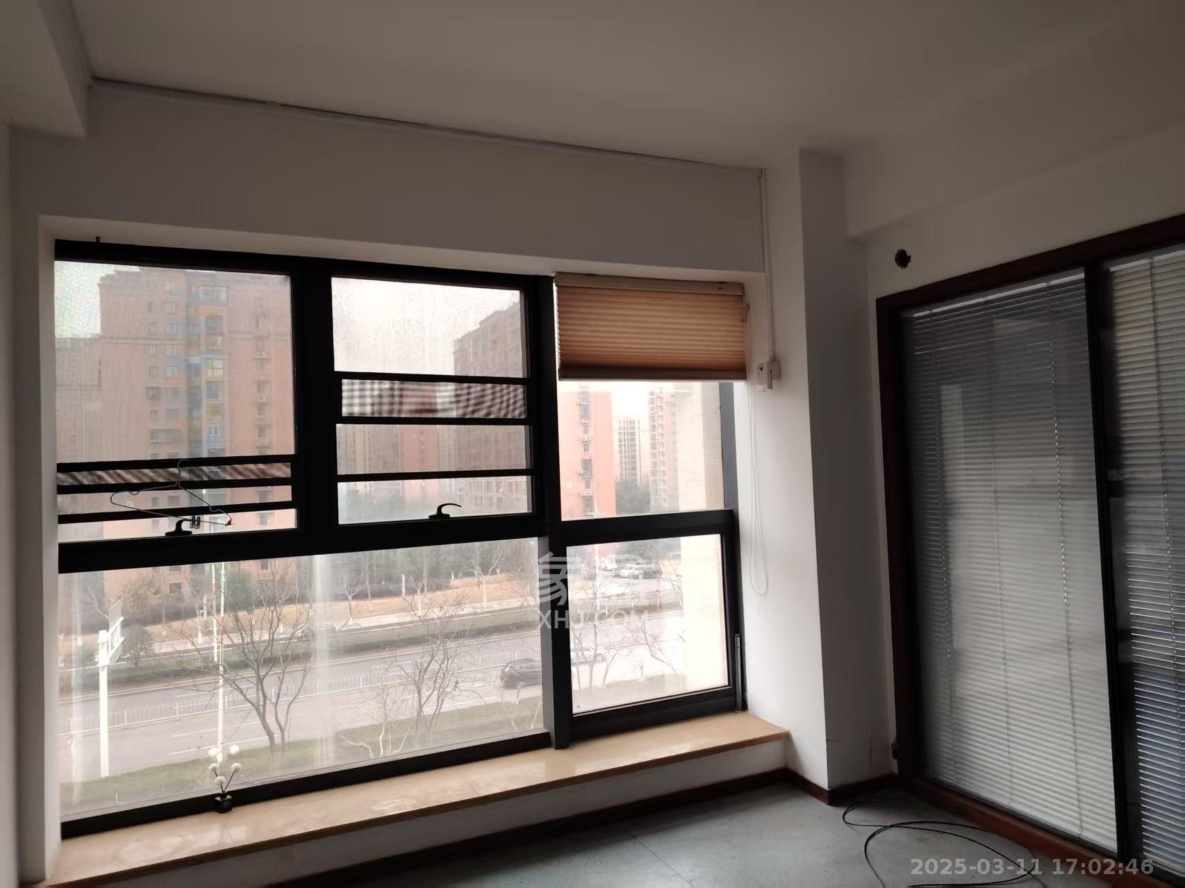 中建芙蓉工社 1室1厅0卫 1200.0元/月 中建芙蓉工社 1室1厅0卫 1200.0元/月室内图