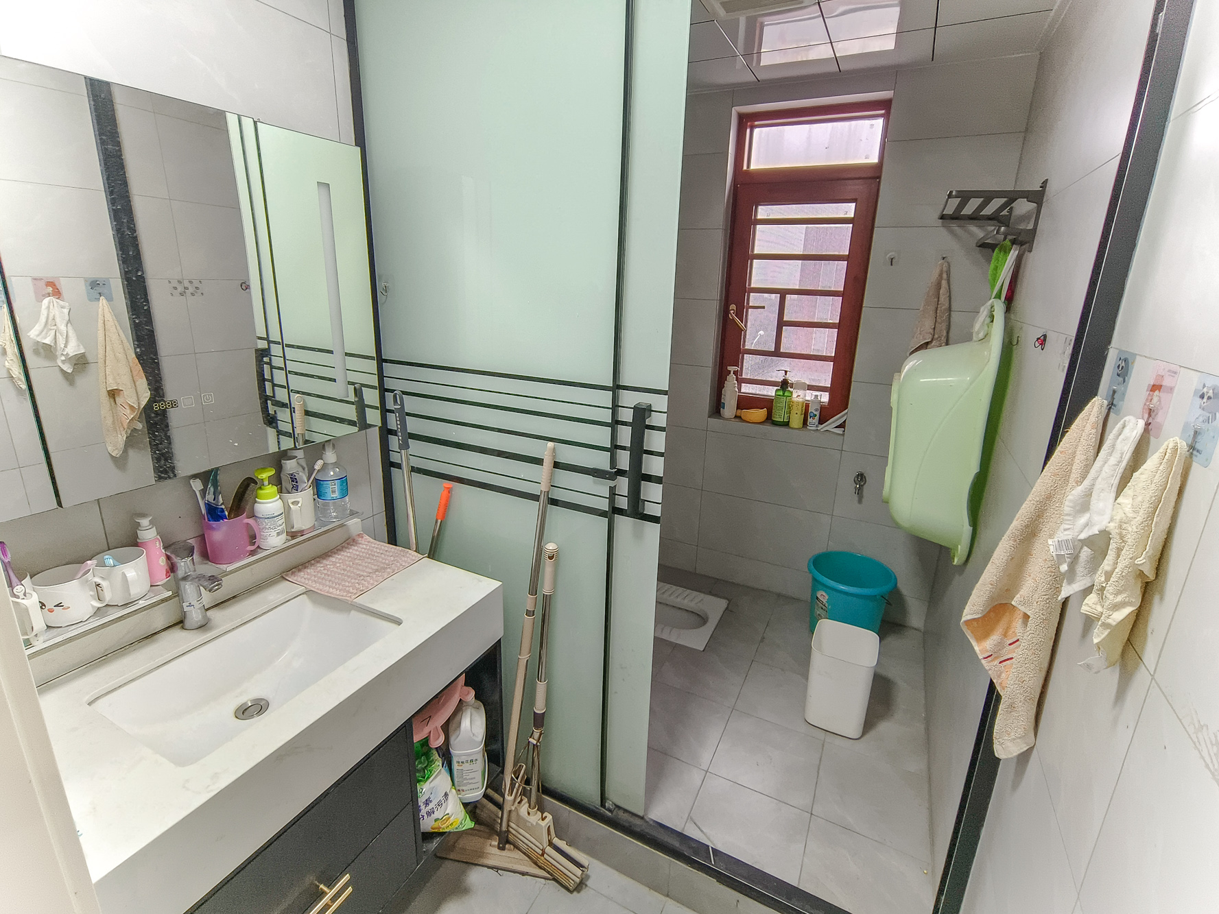 保利香槟国际  4室2厅2卫    108.0万 保利香槟国际  4室2厅2卫    108.0万卫生间