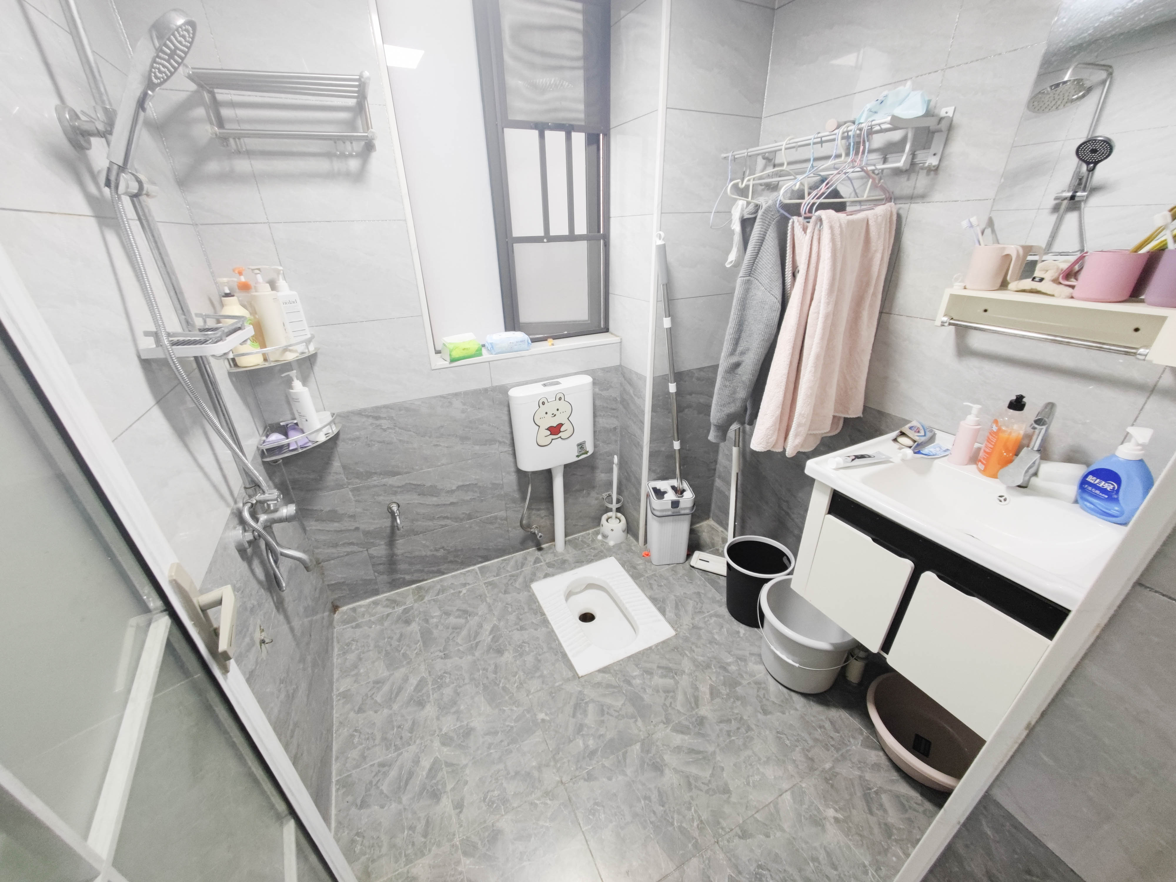 云开壹品樾玺  3室2厅2卫   102.00万卫生间