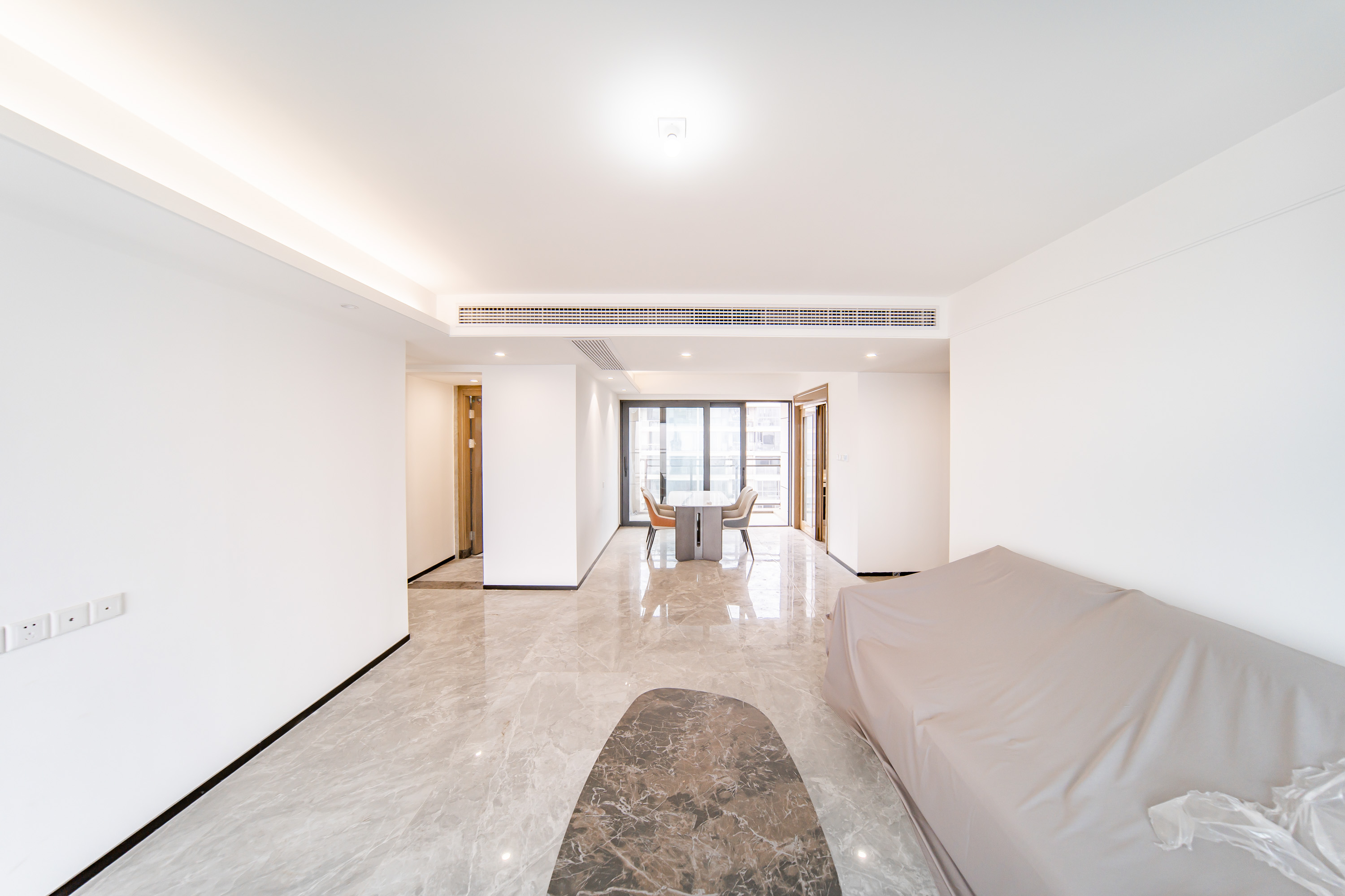 保利天汇 4室2厅2卫 171.0万 保利天汇 4室2厅2卫 171.0万客厅