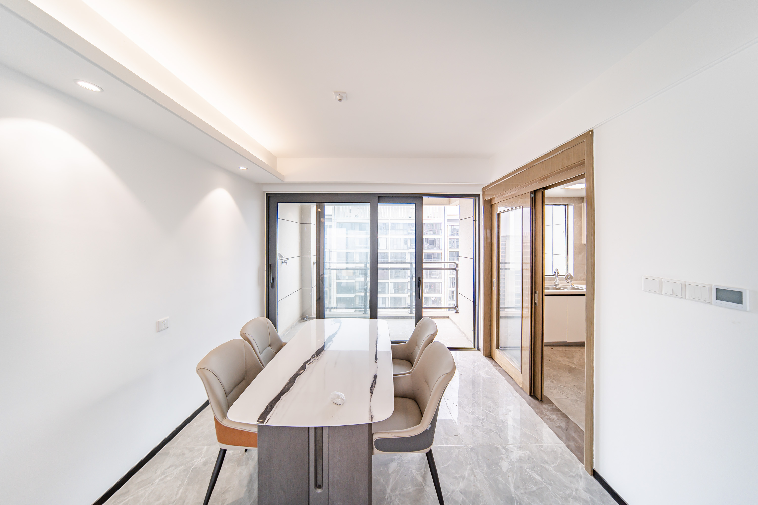 保利天汇 4室2厅2卫 171.0万 保利天汇 4室2厅2卫 171.0万其他