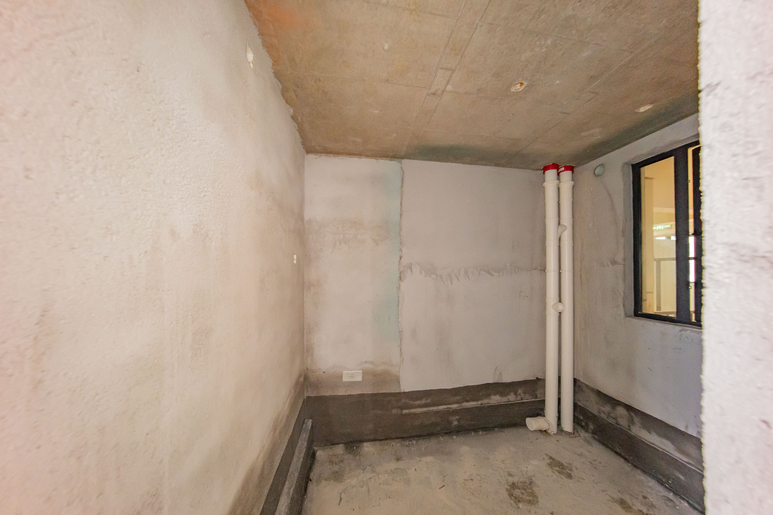 建投象山国际  5室2厅3卫   254.60万卫生间