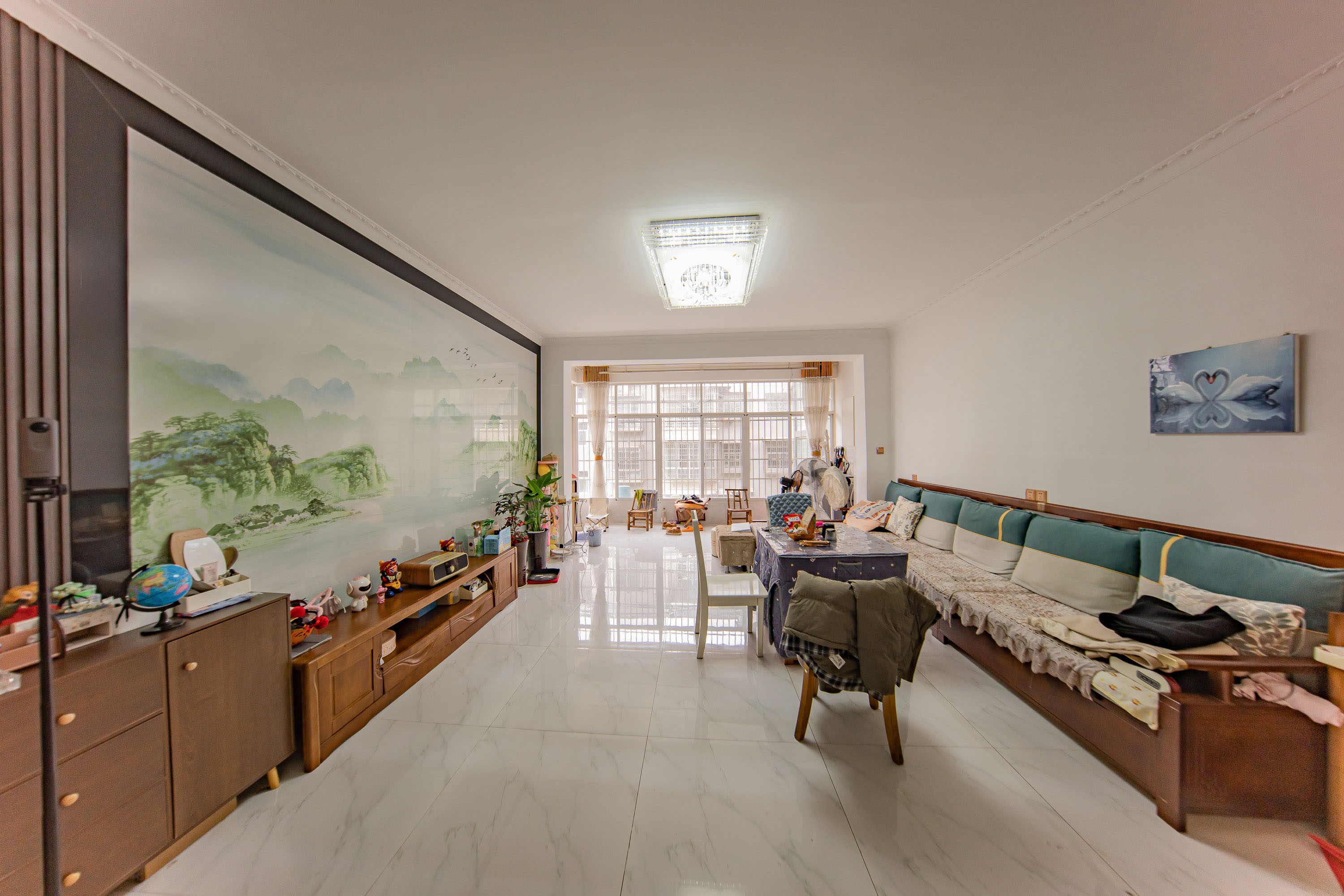 锑都家园 3室2厅2卫 68.0万 锑都家园 3室2厅2卫 68.0万客厅