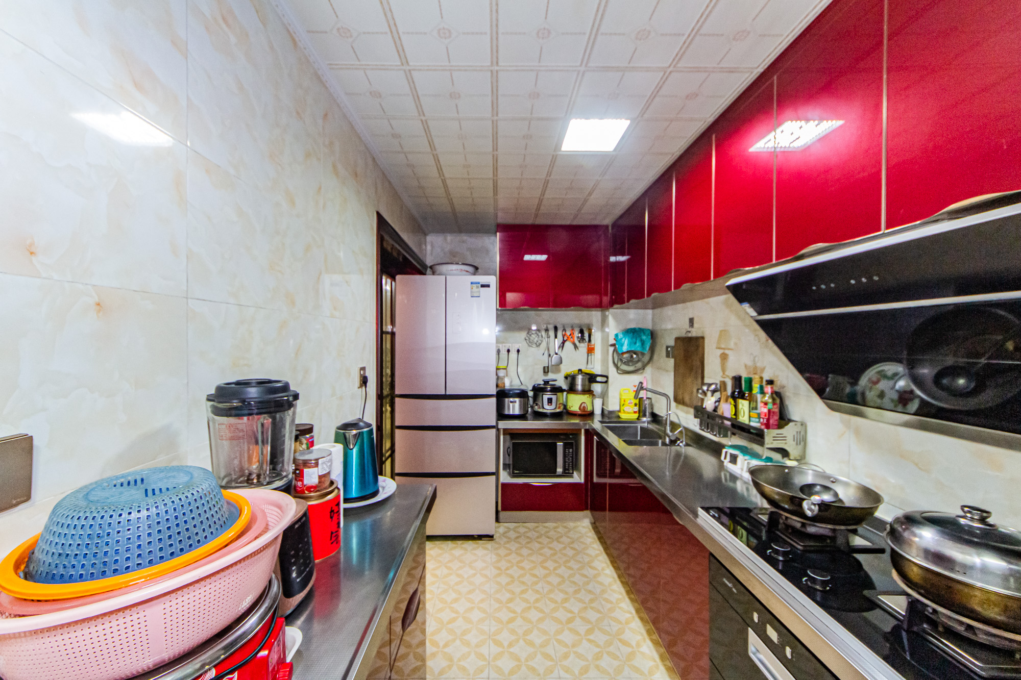 滨江美寓(滨江丽园) 3室2厅1卫 90.0万 滨江美寓(滨江丽园) 3室2厅1卫 90.0万厨房