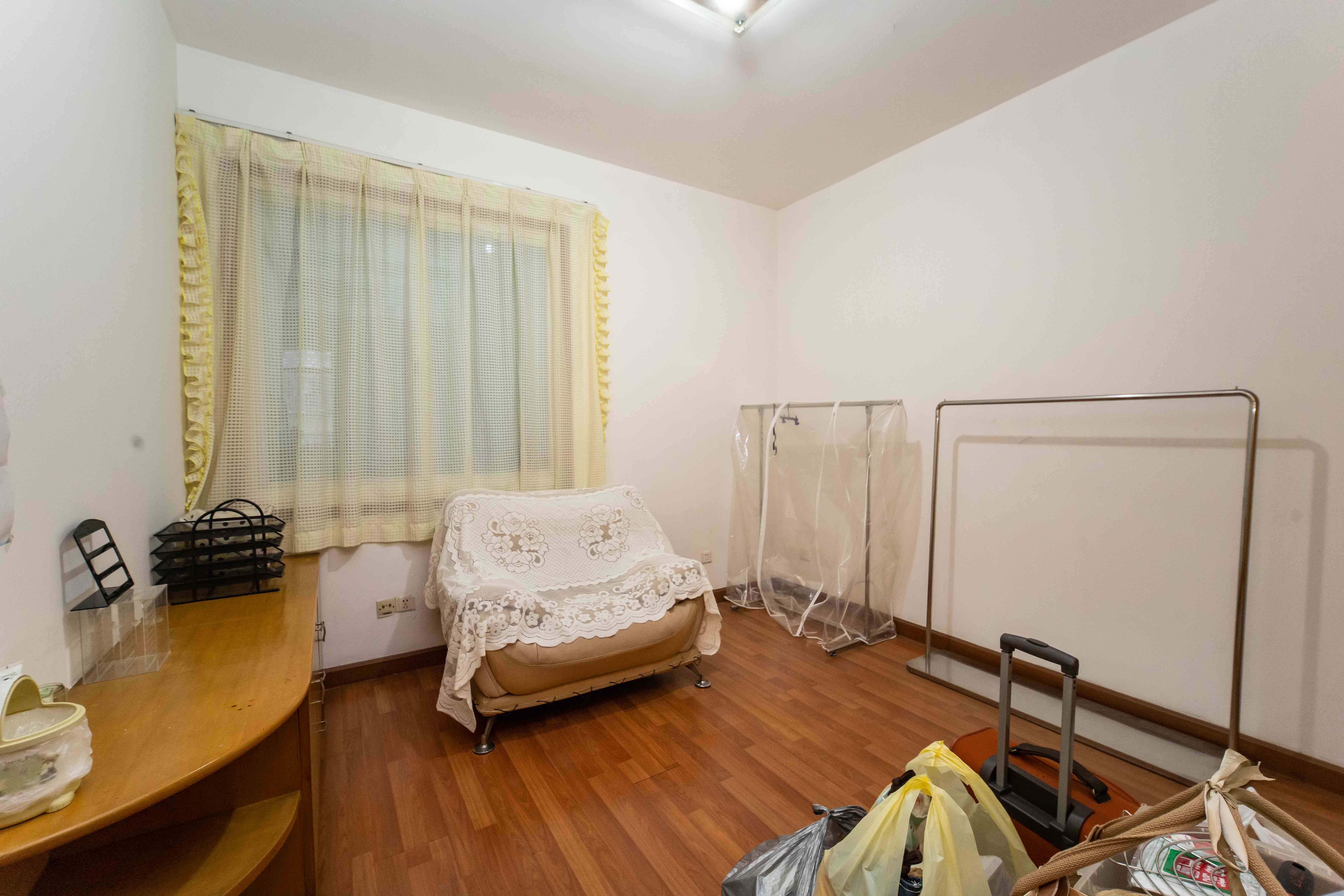 高速公路管理局宿舍 3室2厅2卫 68.8万 高速公路管理局宿舍 3室2厅2卫 68.8万卧室