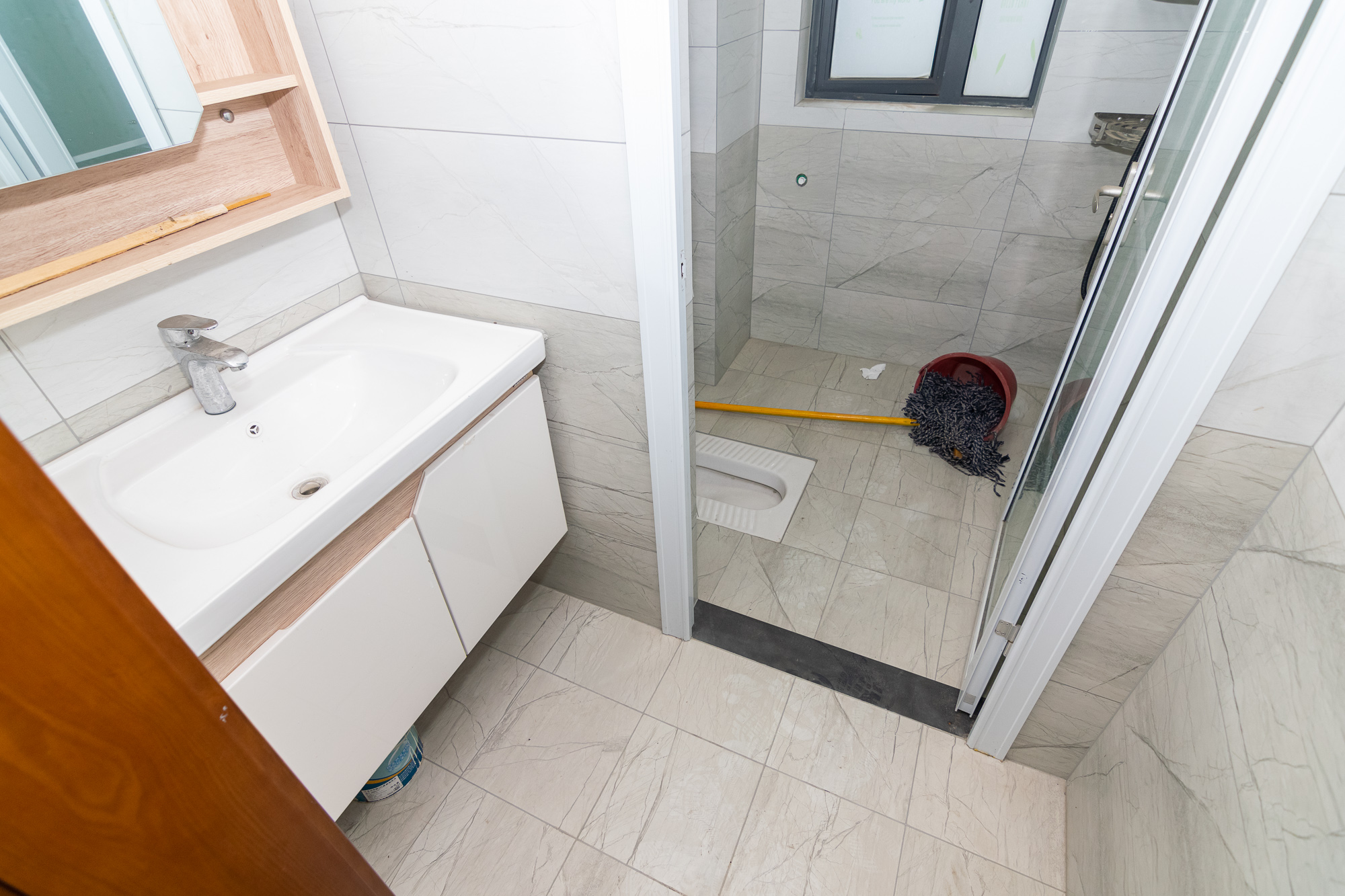 澳海澜庭 3室2厅2卫 88.0万 澳海澜庭 3室2厅2卫 88.0万卫生间